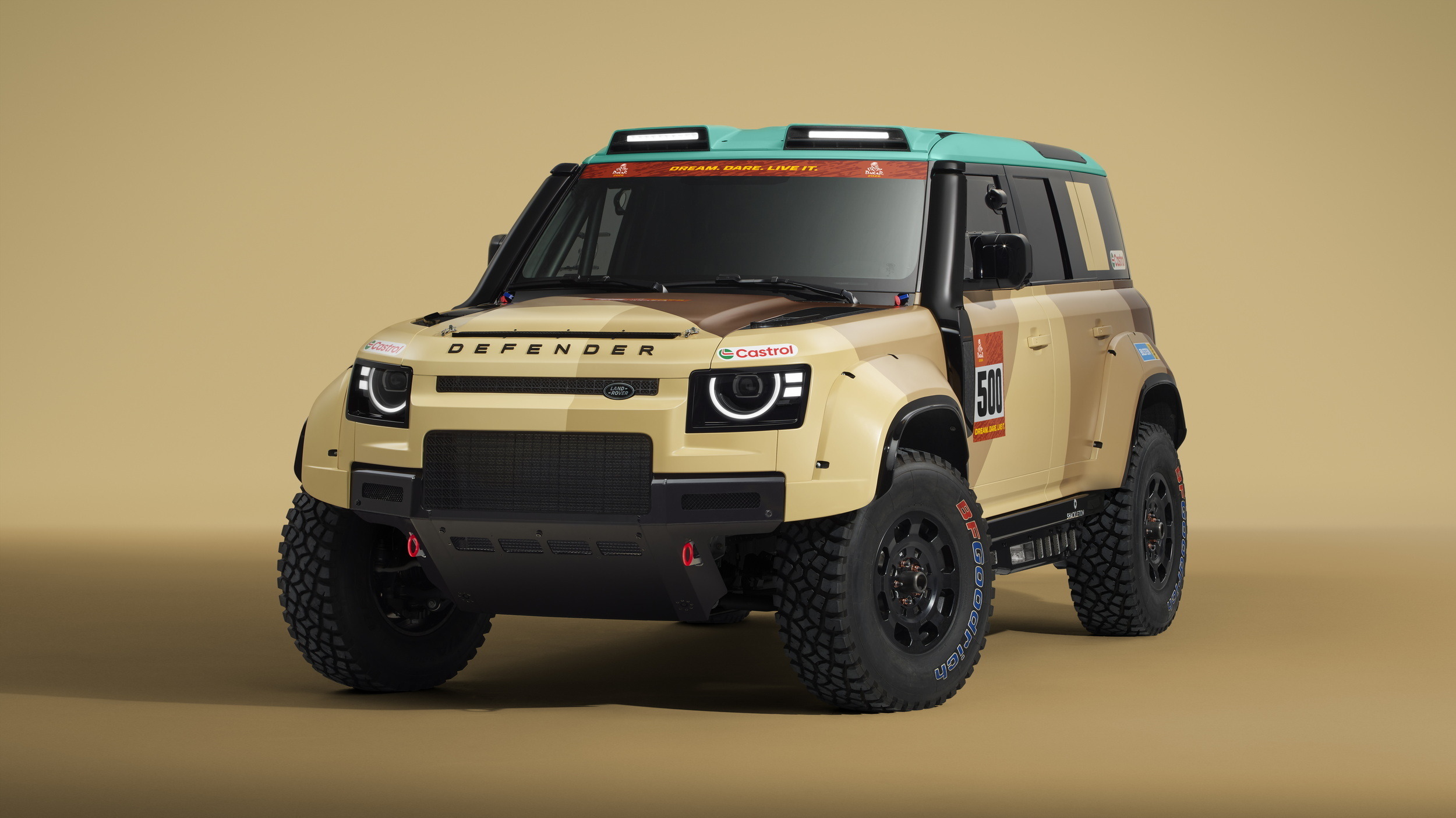 DEFENDER_DAKAR_D7X-R_500_FRONT_3-4_16X9