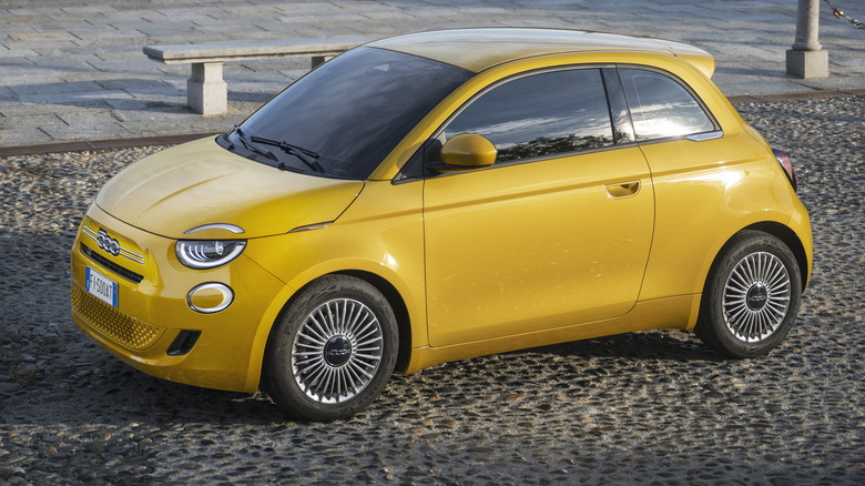 Fiat 500 Hybrid in Torino (1)
