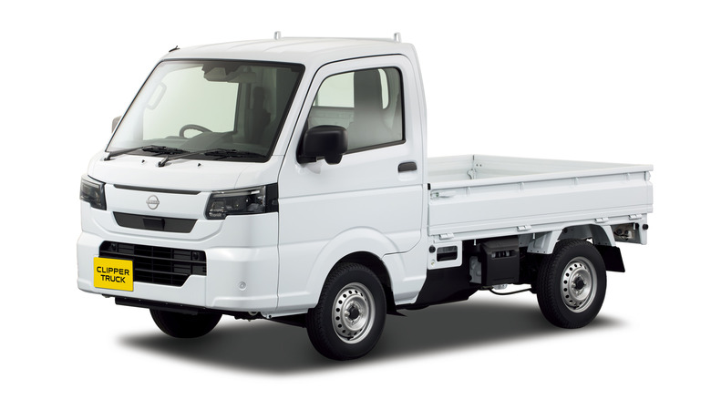 2026 Nissan Clipper Truck - Japan (4) copy