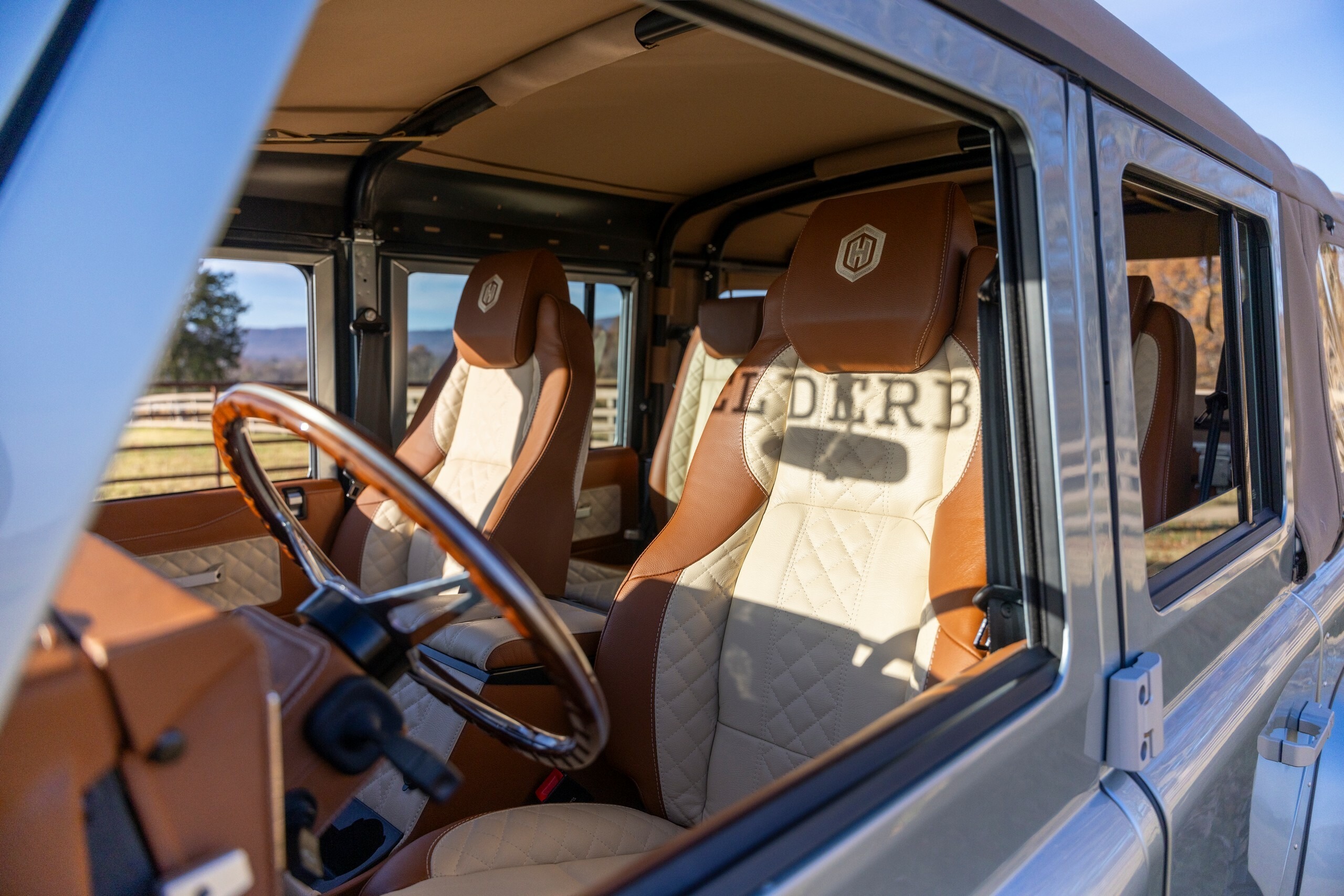Arvon Land Rover Defender - 38
