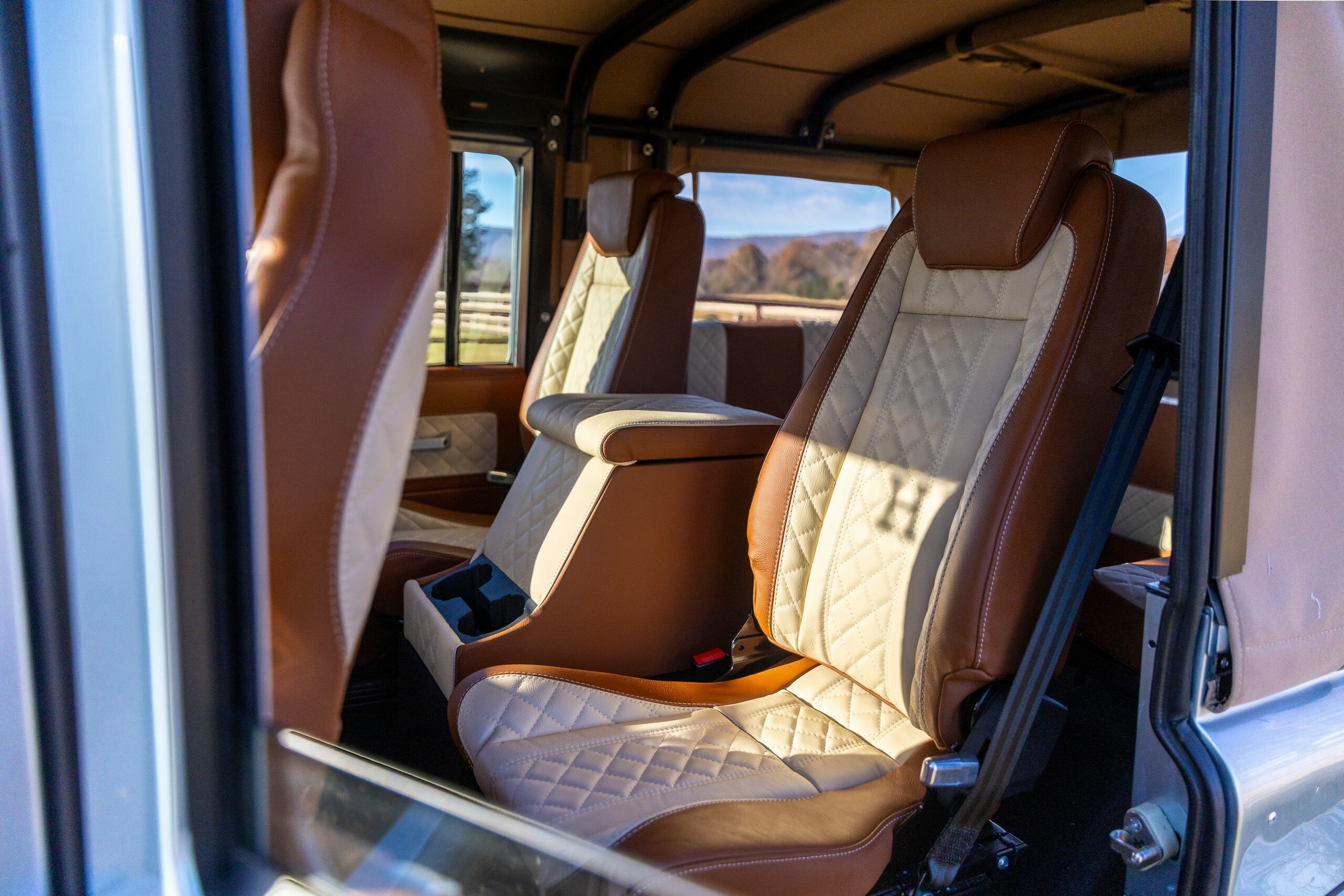 Arvon Land Rover Defender - 43