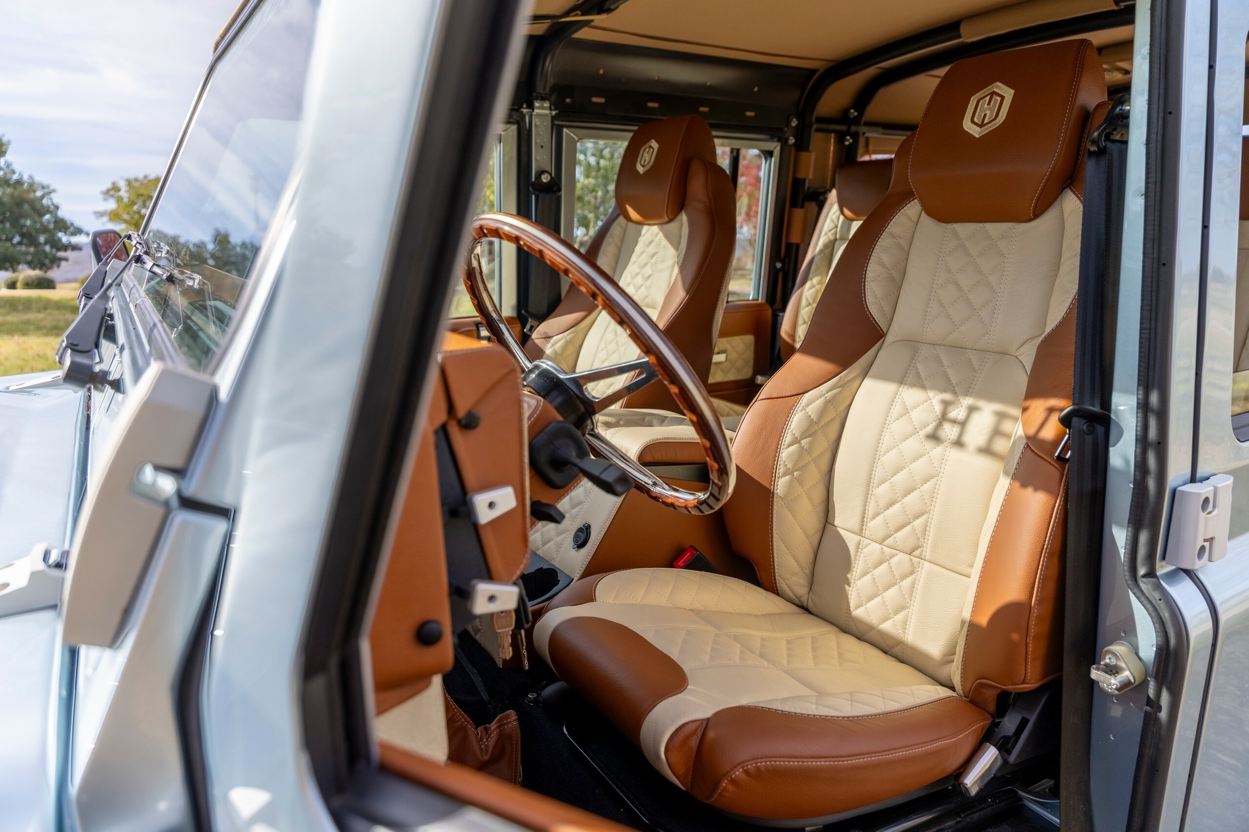 Arvon Land Rover Defender - 60