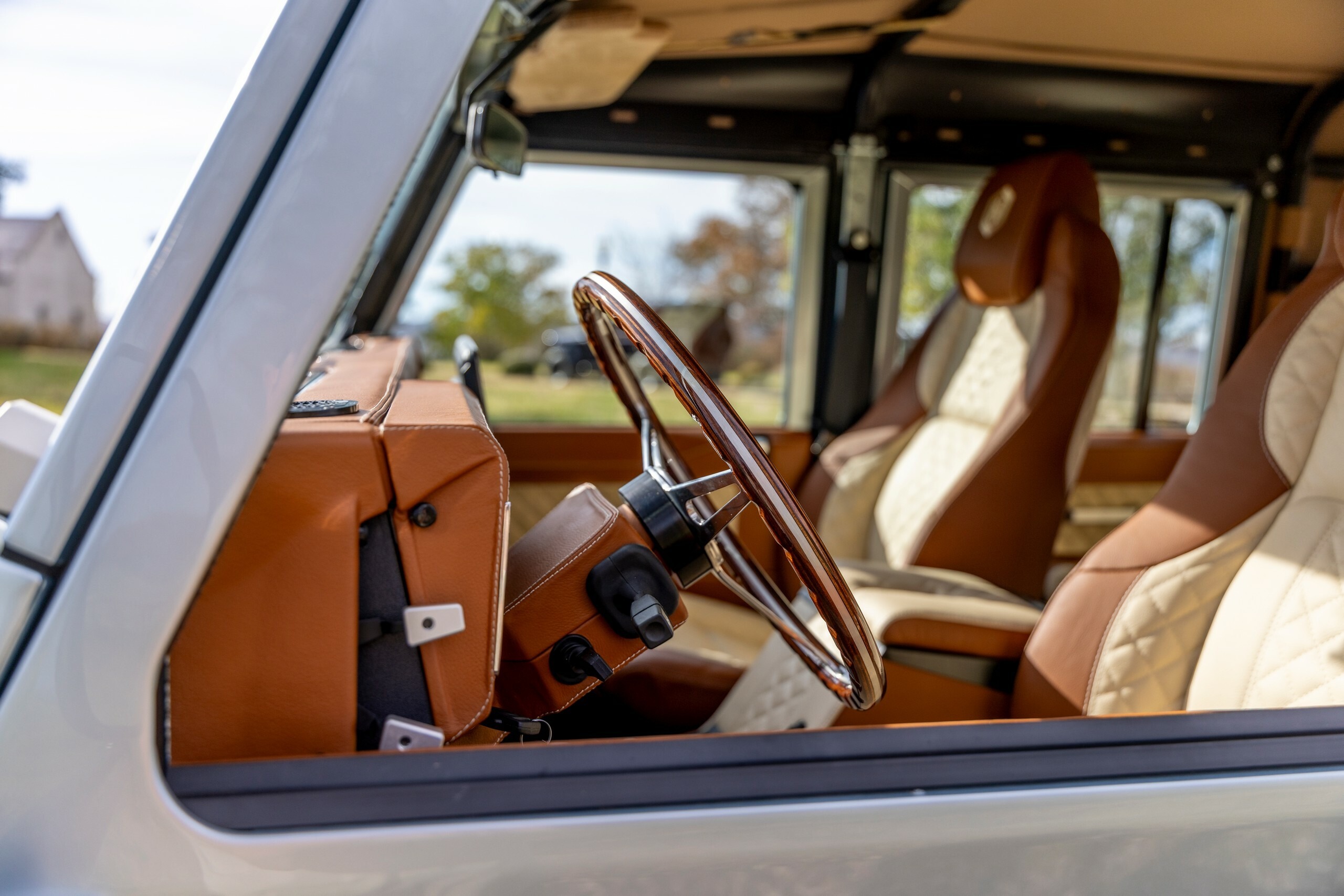Arvon Land Rover Defender - 65