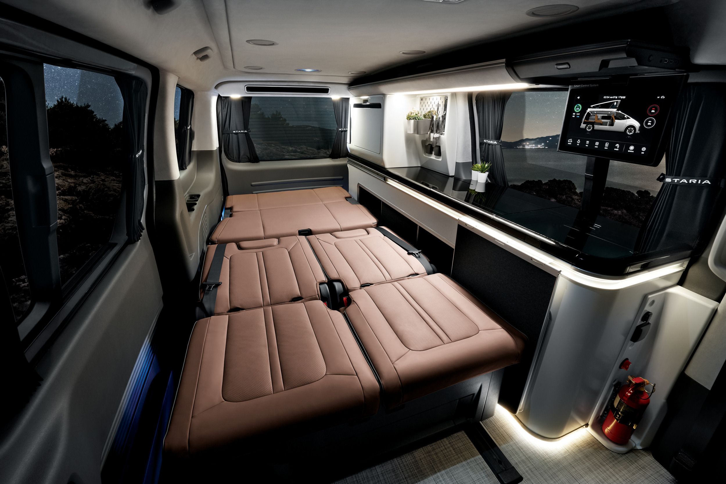Hyundai Staria Camper Concept 121 14