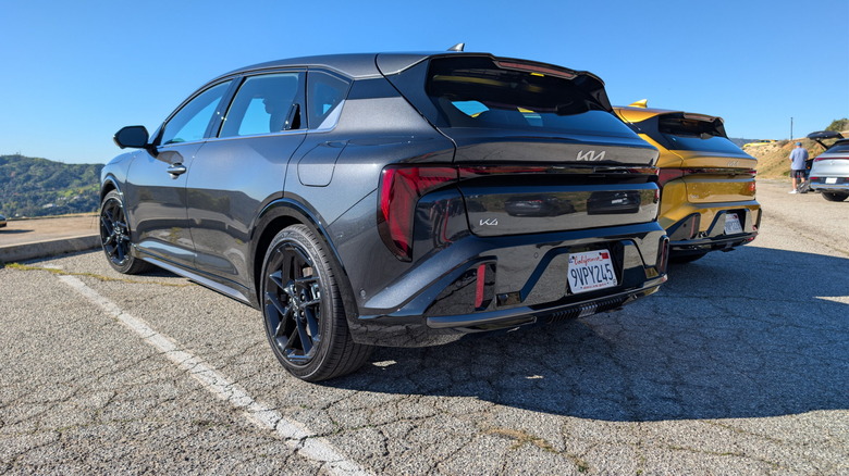 2026 Kia K4 Hatchback GT-Line Turbo by Stephen Rivers for Carscoops 23