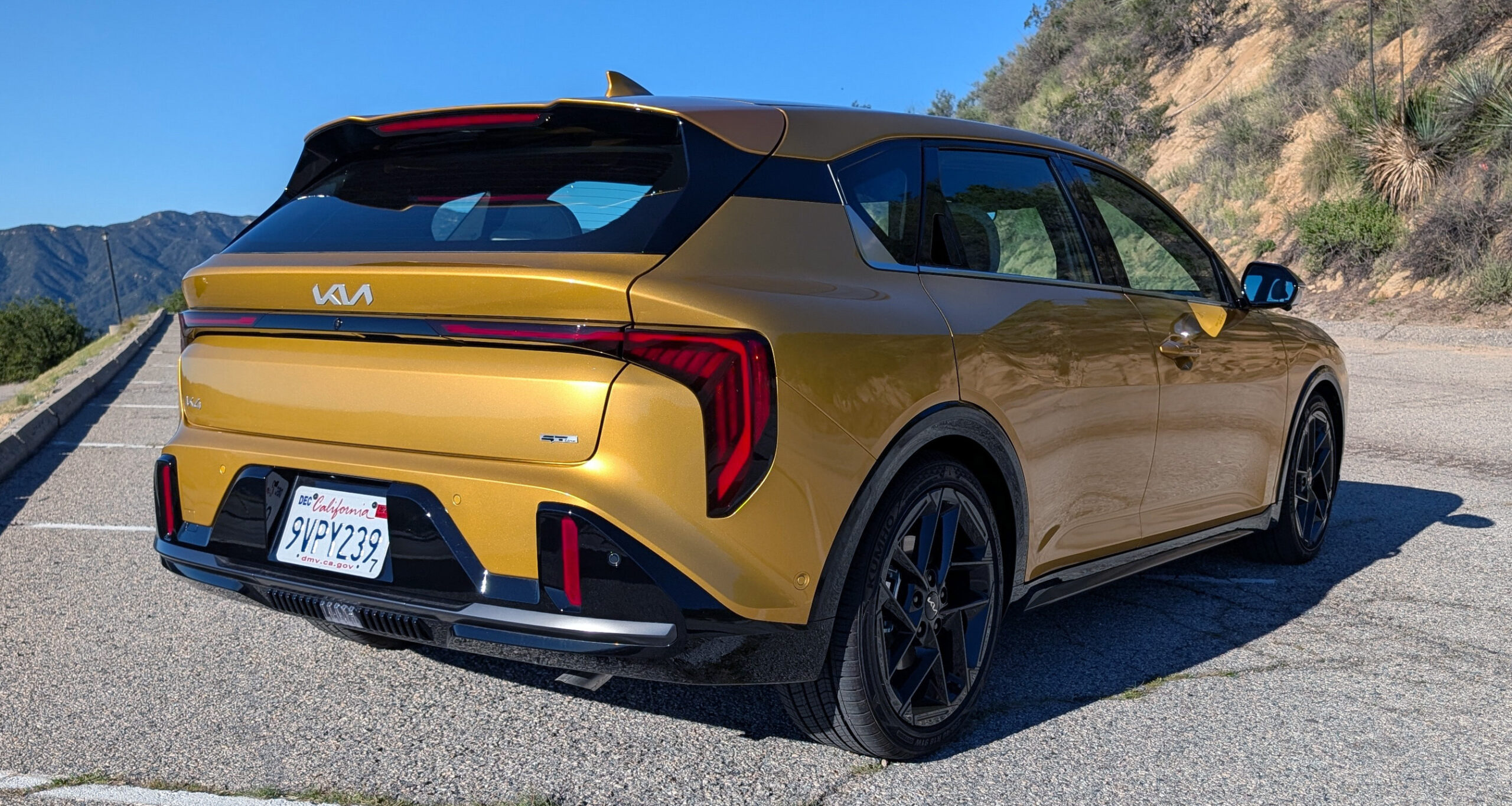 2026 Kia K4 Hatchback GT-Line Turbo by Stephen Rivers for Carscoops 12