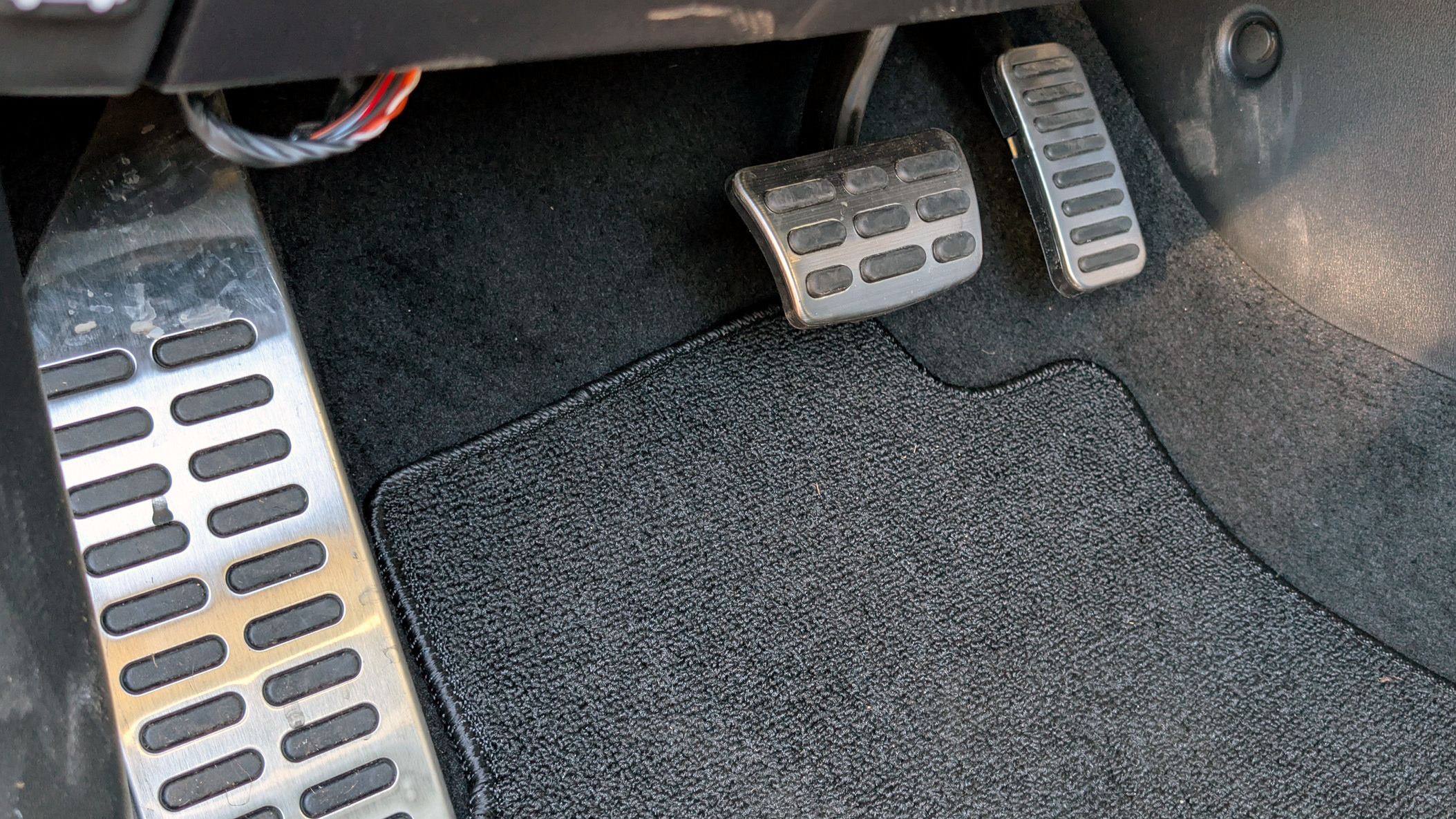 2026 Kia K4 Hatchback GT-Line Turbo by Stephen Rivers for Carscoops 66