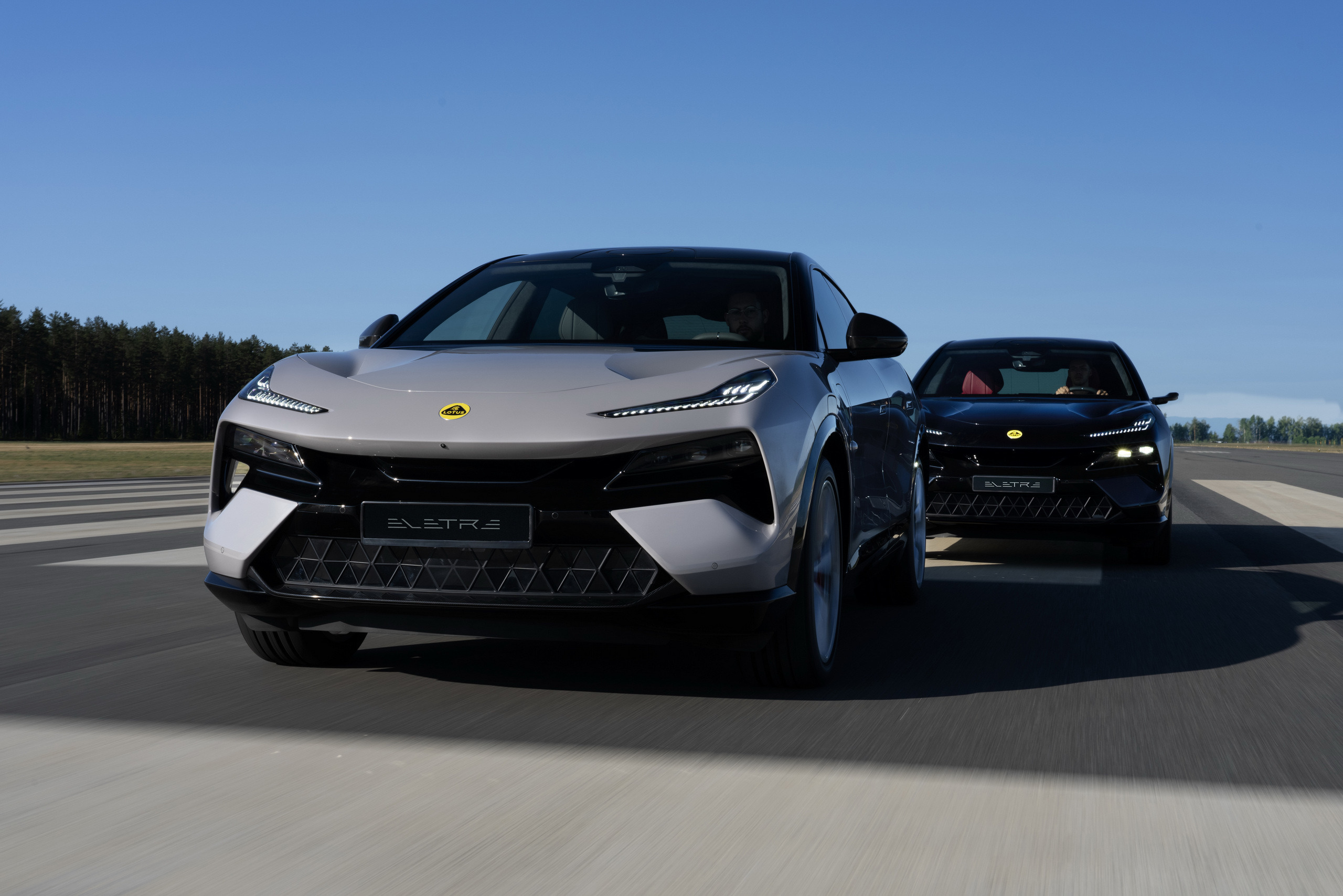 Lotus Eletre 009