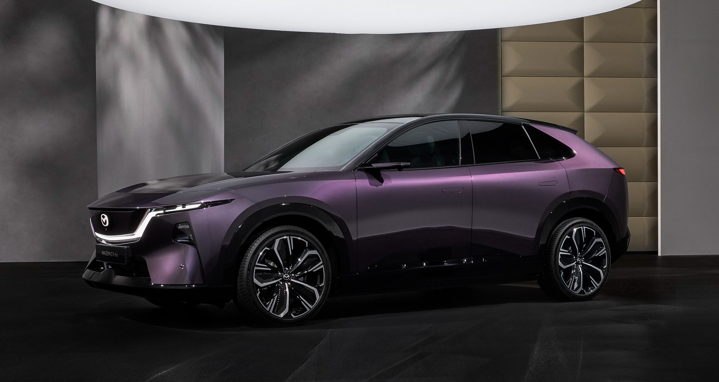 Mazda CX-6e exterior 00021
