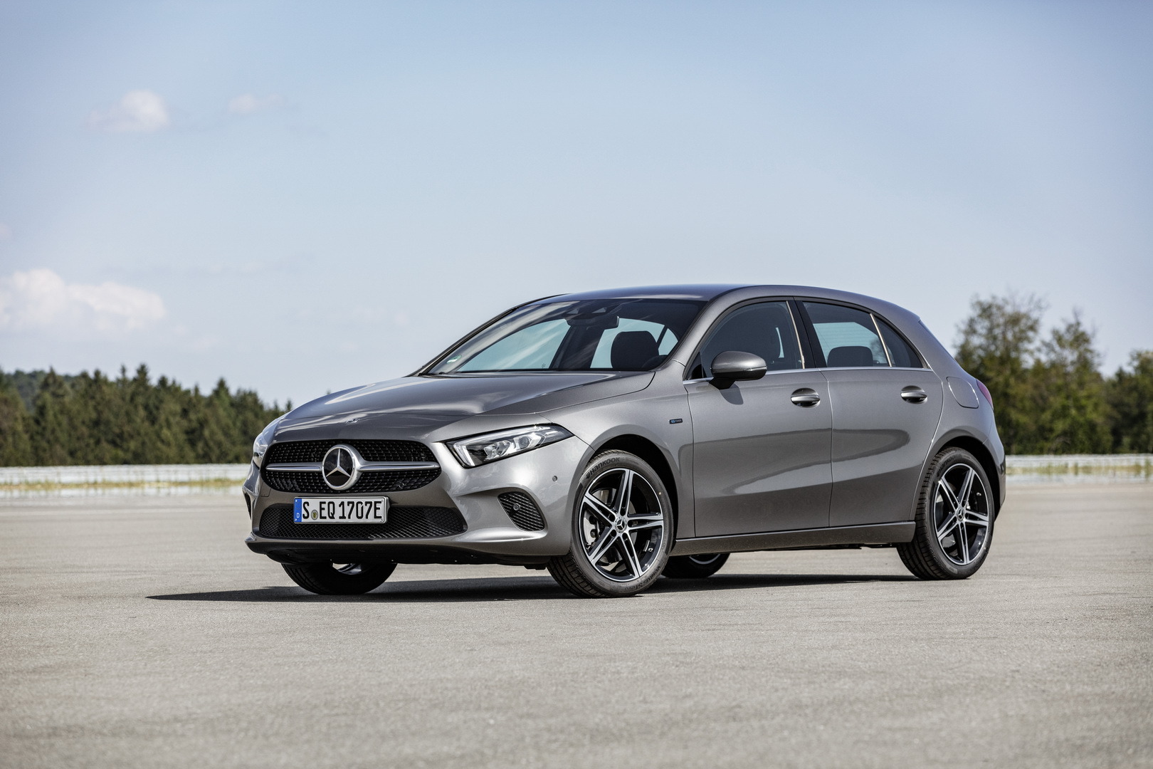 mercedes a-class b-class plug-in hybrid 23