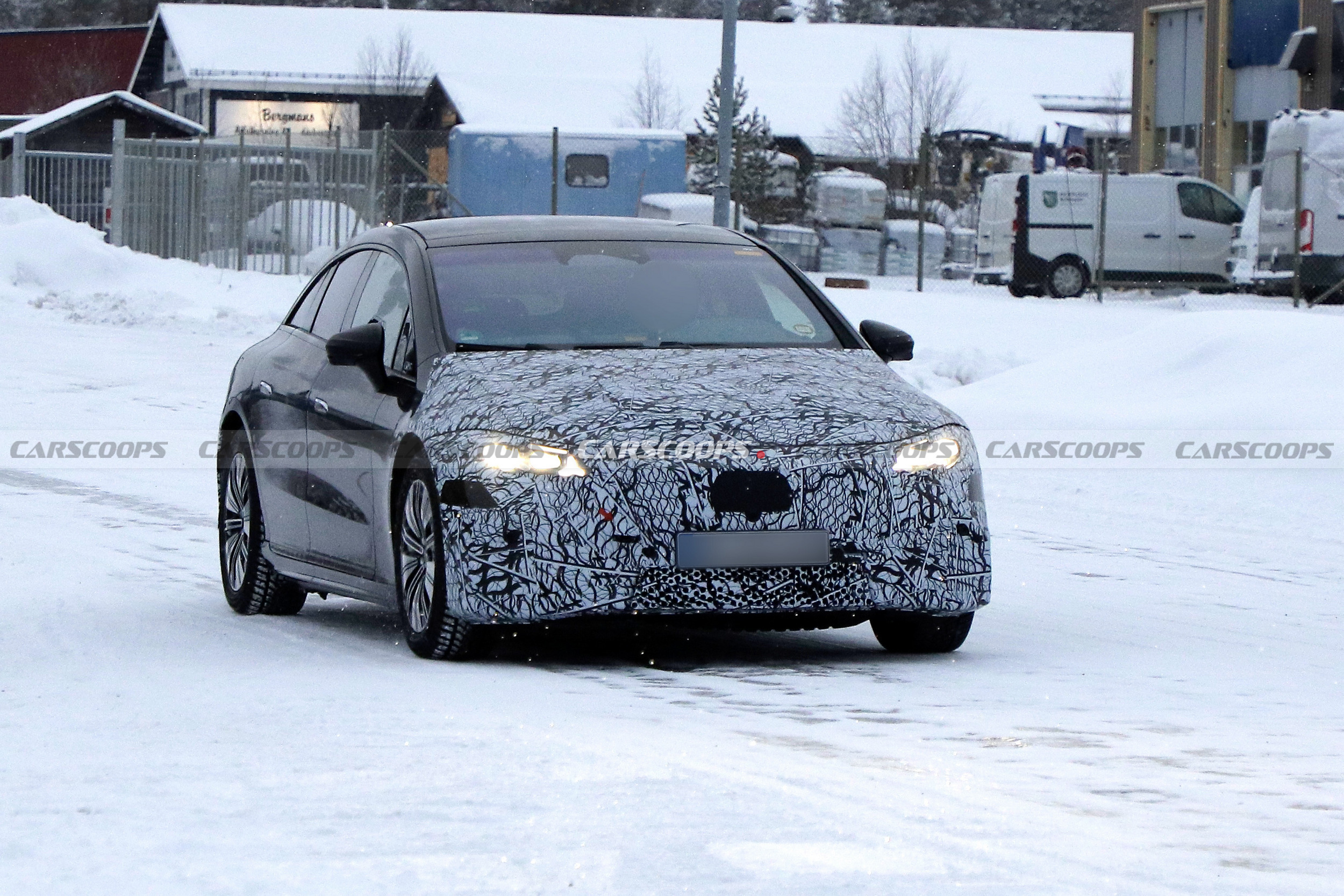 2027 Mercedes EQS 112 1