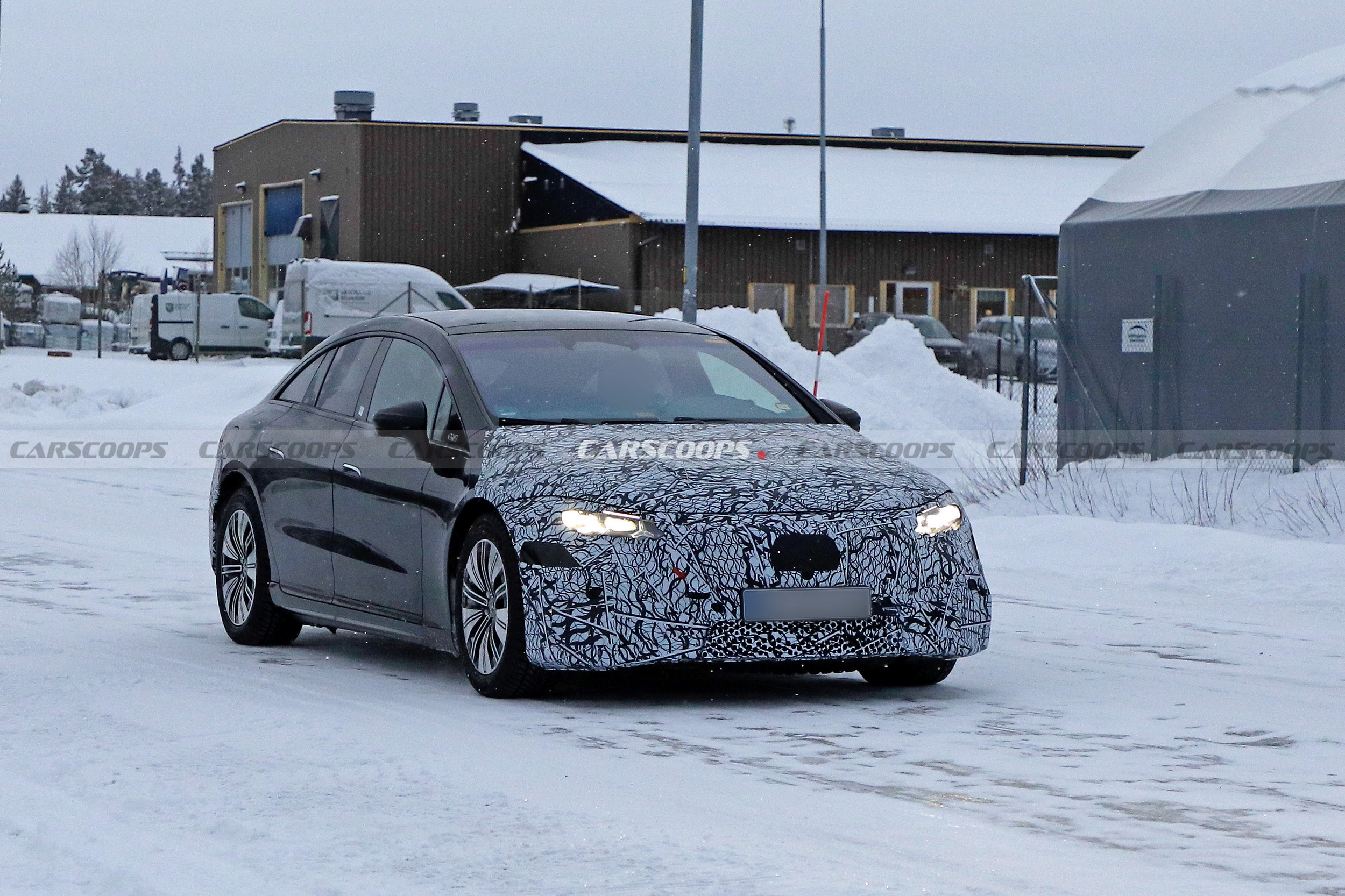 2027 Mercedes EQS 112 3