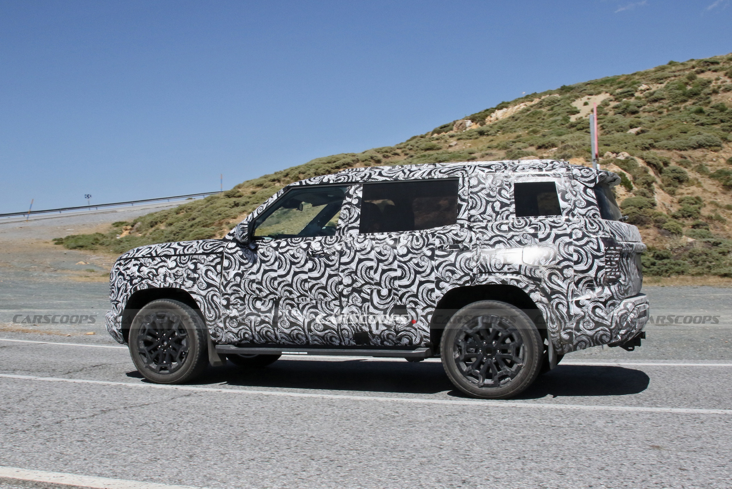 Mitsubishi Pajero Scoop (8)