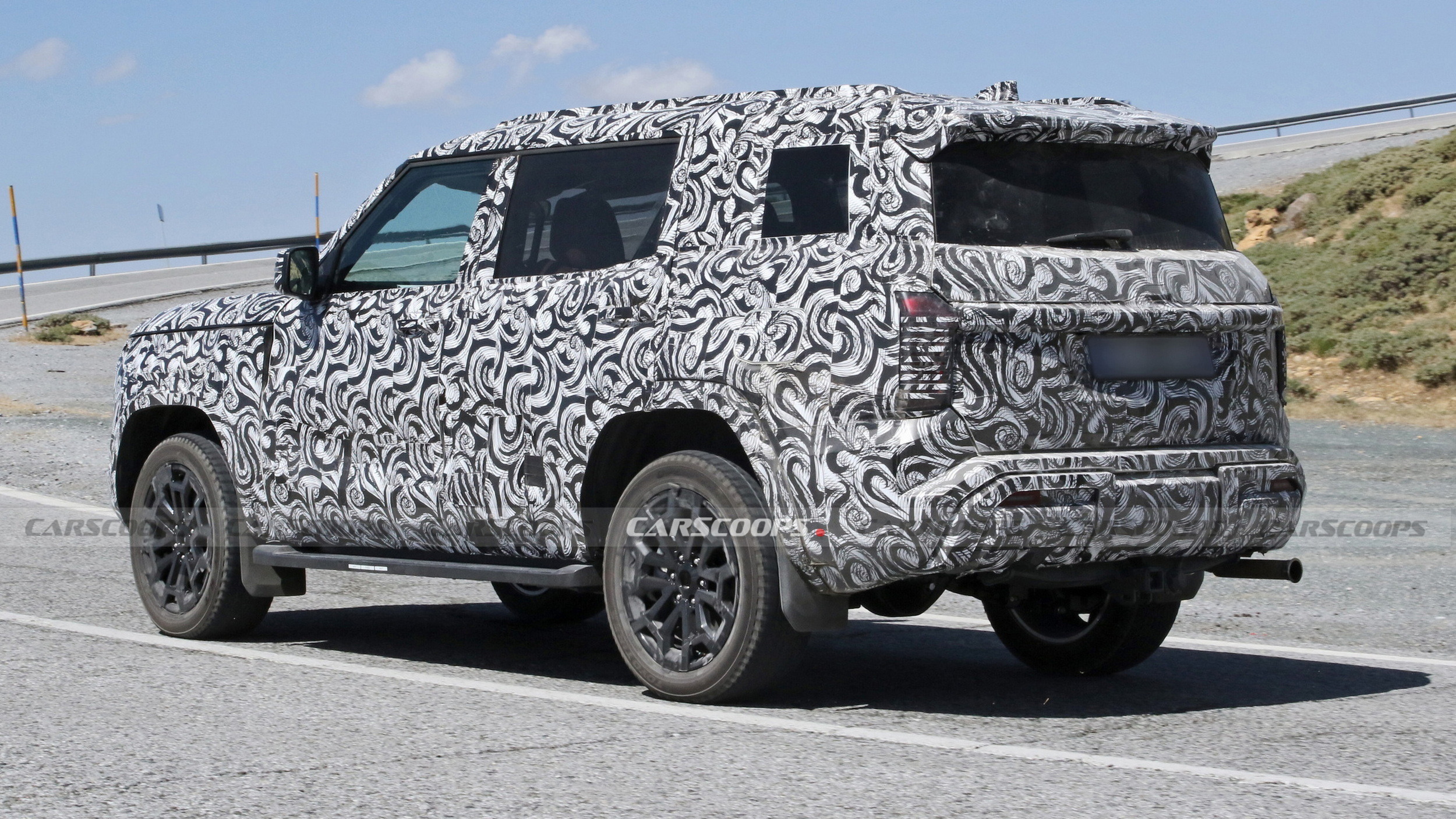 Mitsubishi Pajero Scoop (9) copy