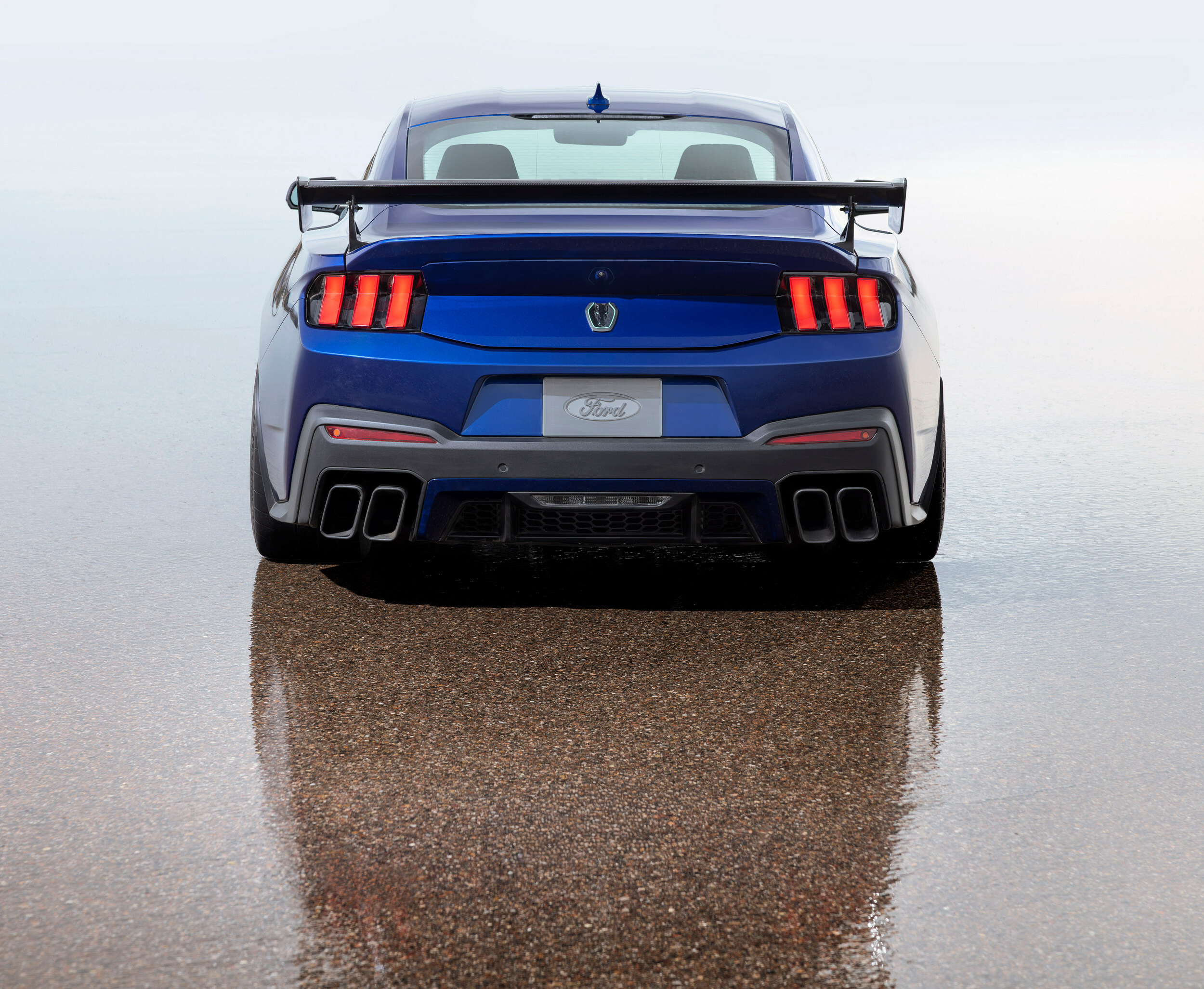 Ford Mustang Dark Horse SC 116 30
