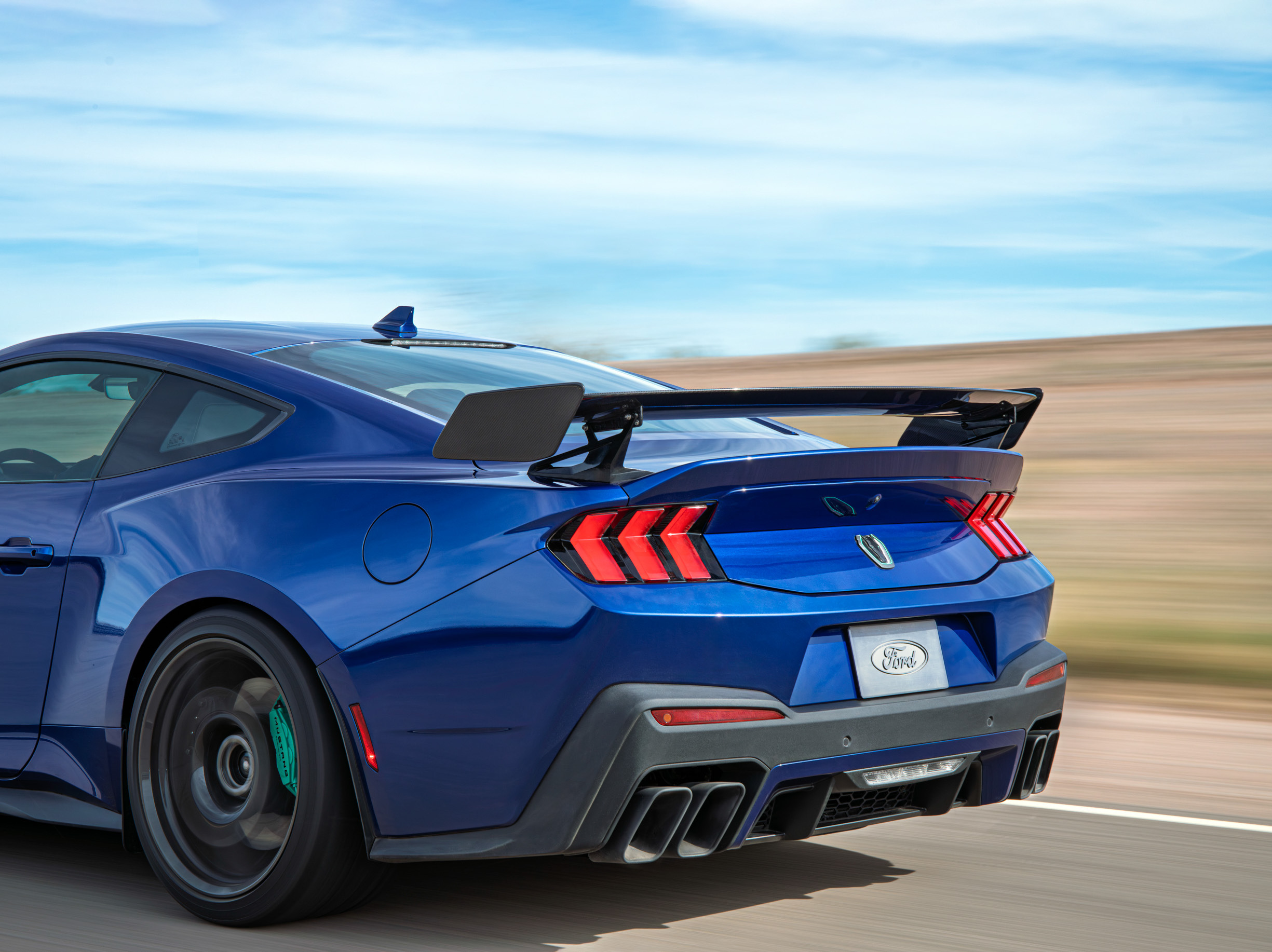 2026 Ford Mustang Dark Horse SC 00031