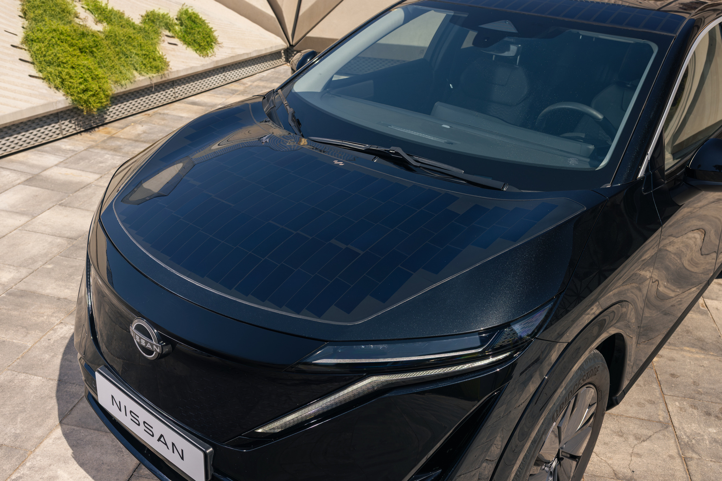 Nissan Ariya Solar 126 4