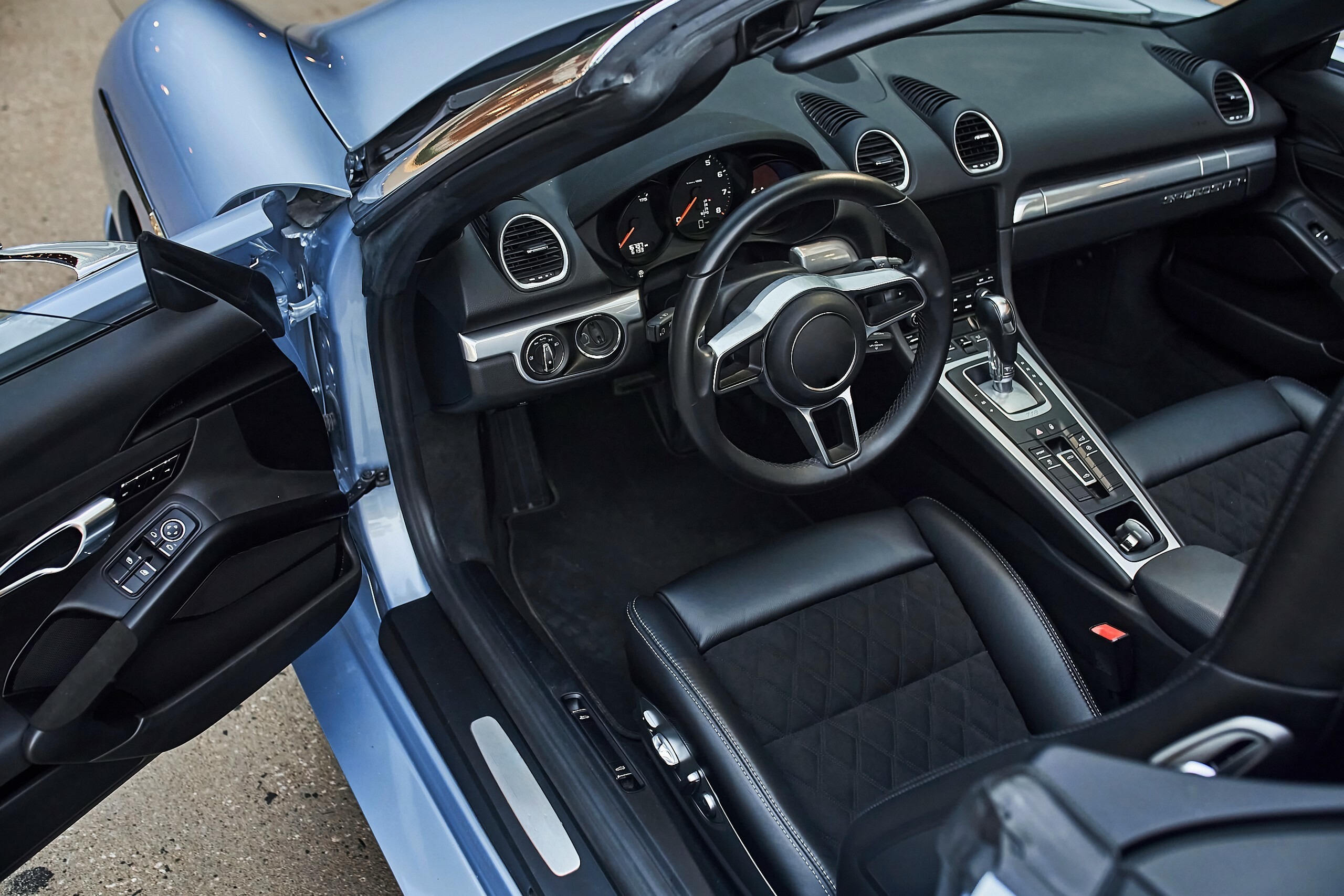 Starke Porsche 718 Speedster - 25