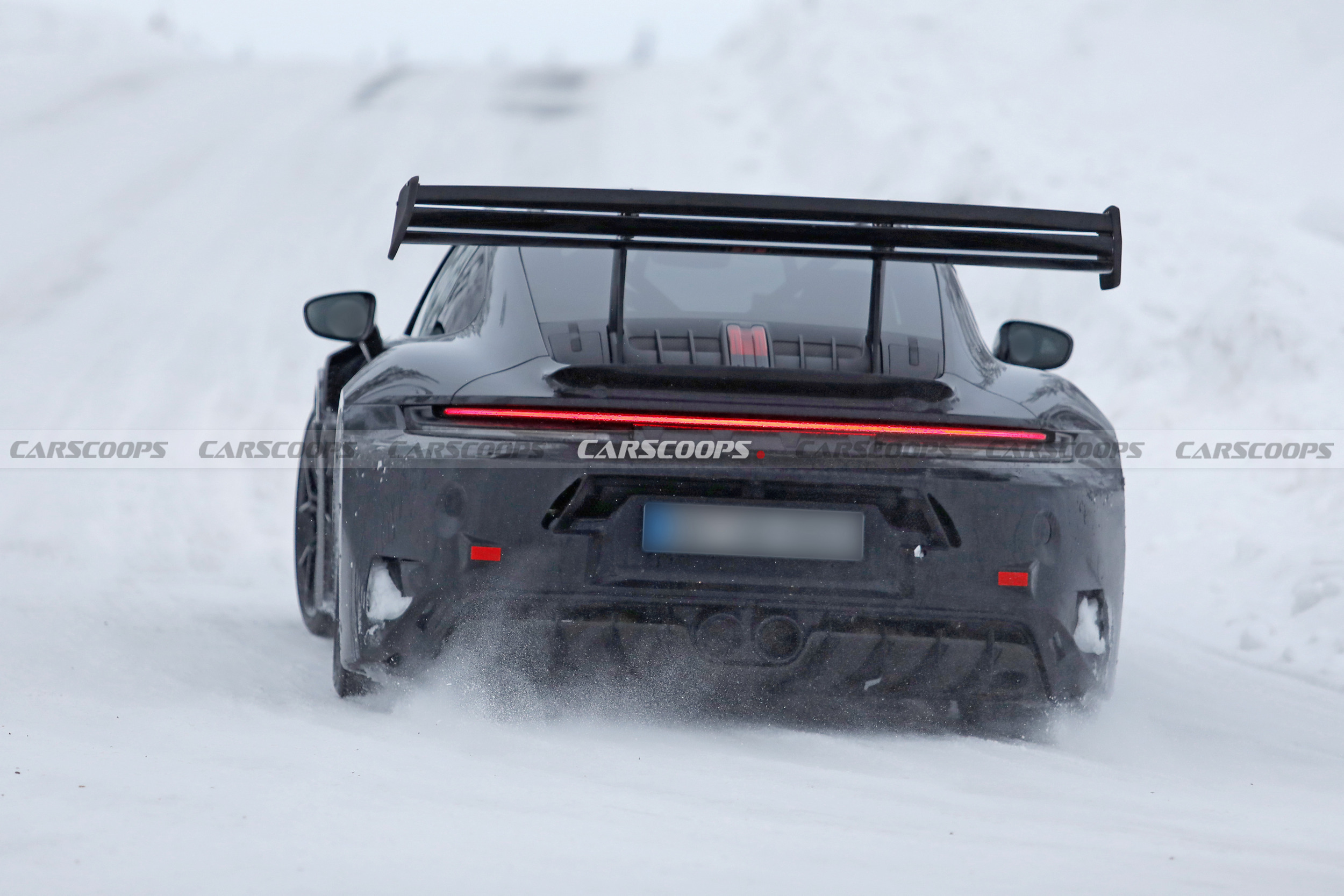 2027 Porsche 911 GT3 RS 122 18