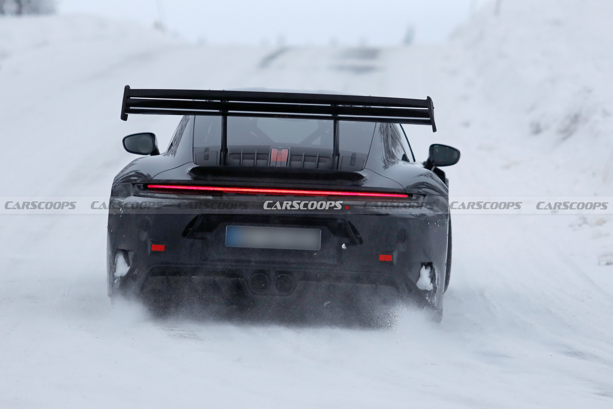 2027 Porsche 911 GT3 RS 122 19
