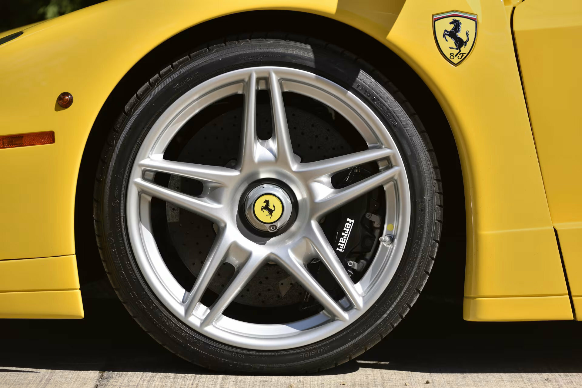2003 Ferrari Enzo Auction - 12_result