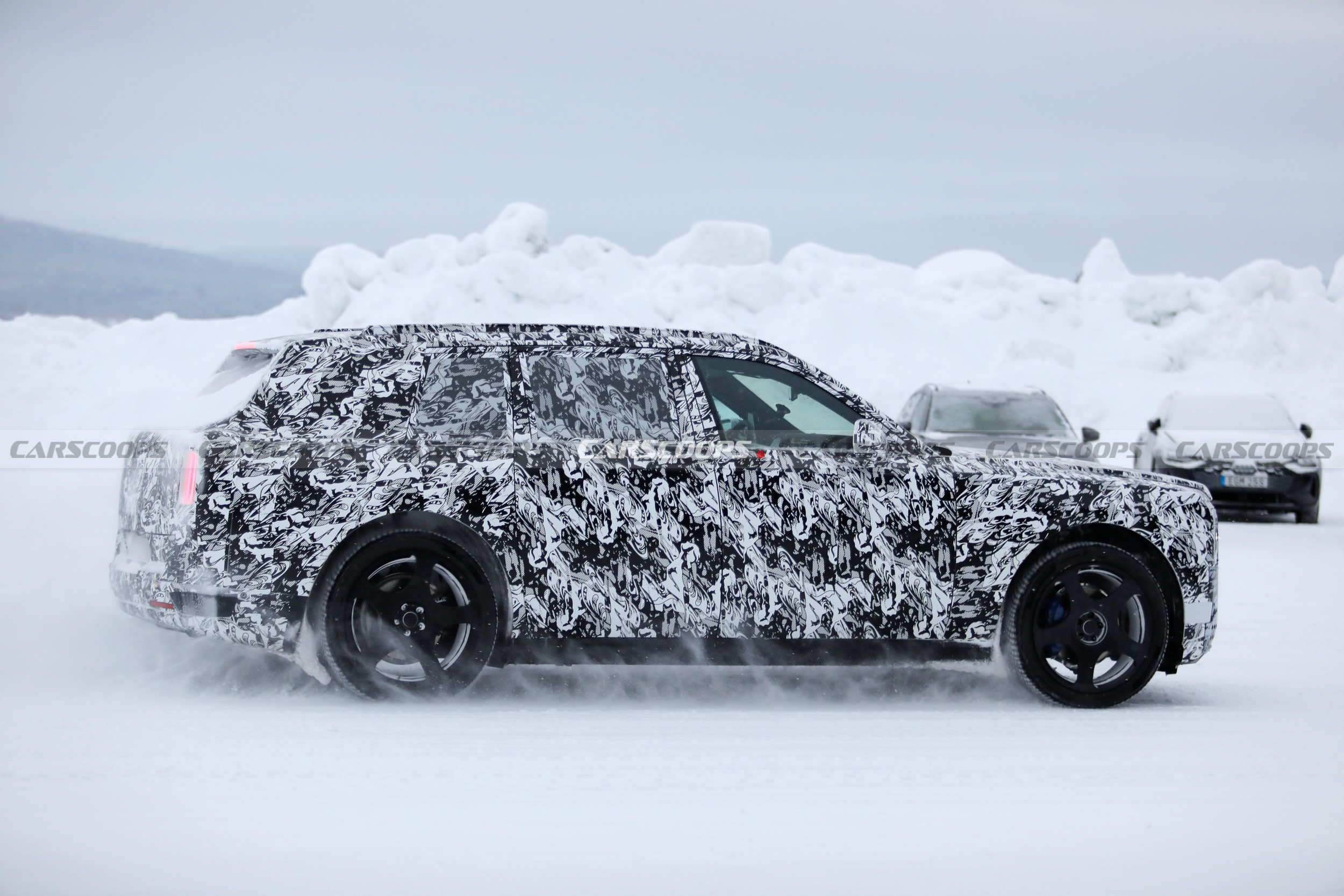 Rolls-Royce Cullinan EV 115 10