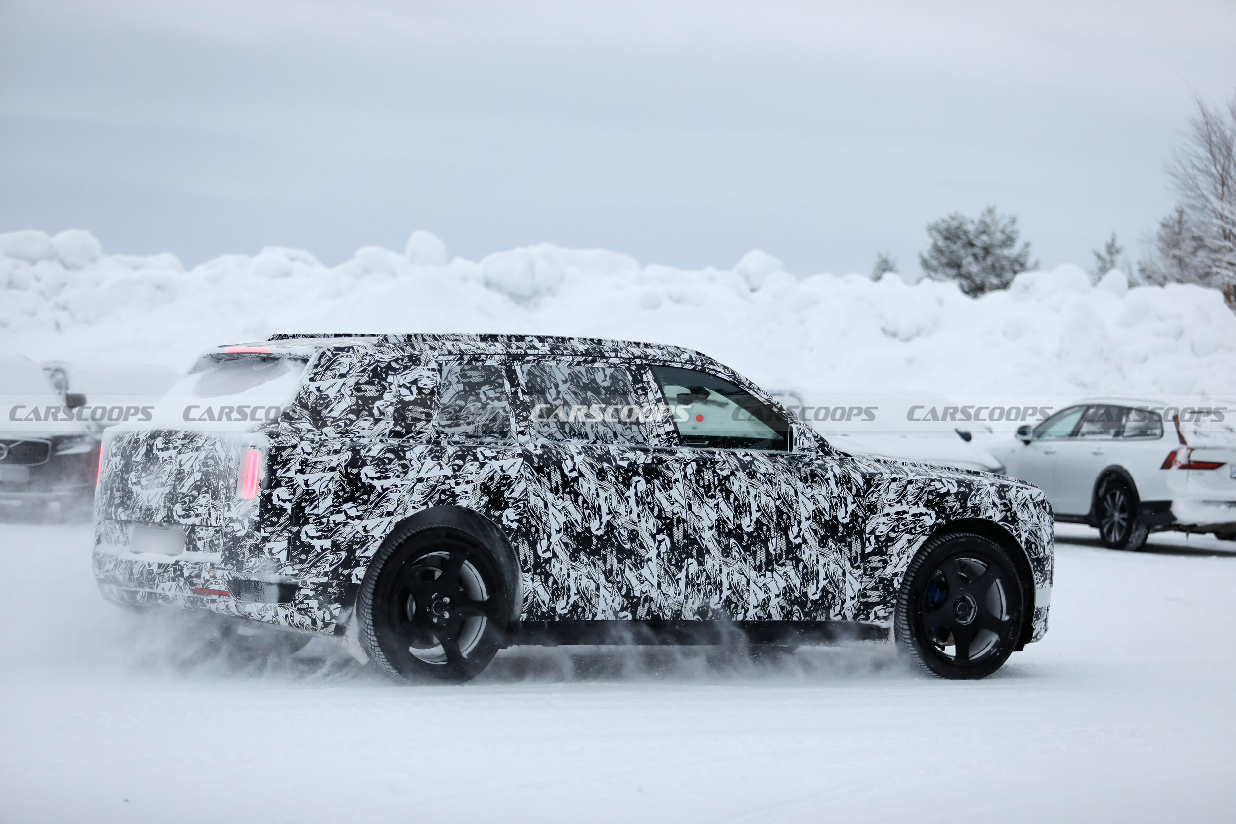 Rolls-Royce Cullinan EV 115 11