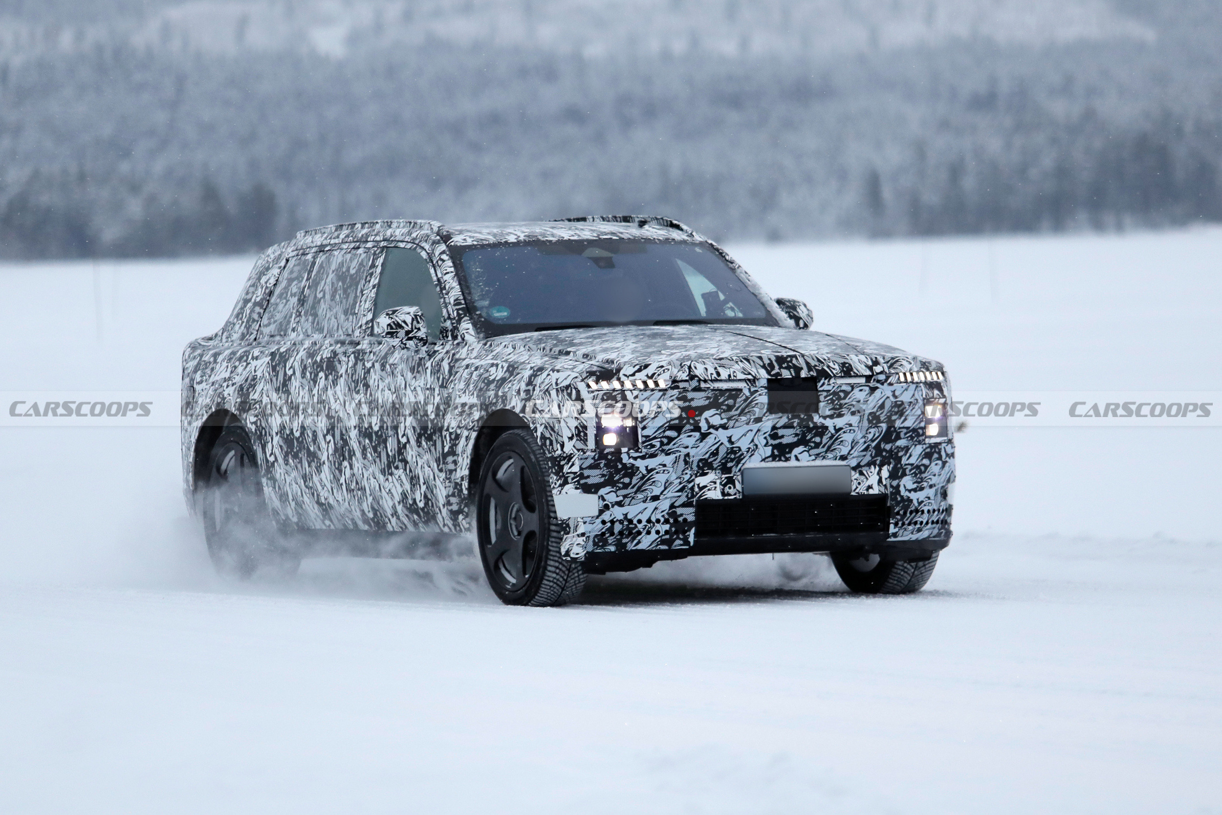 Rolls-Royce Cullinan EV 115 2