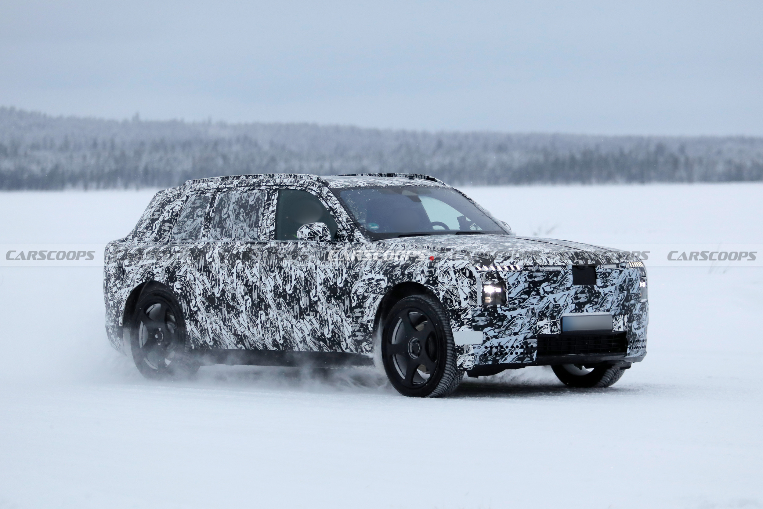 Rolls-Royce Cullinan EV 115 4