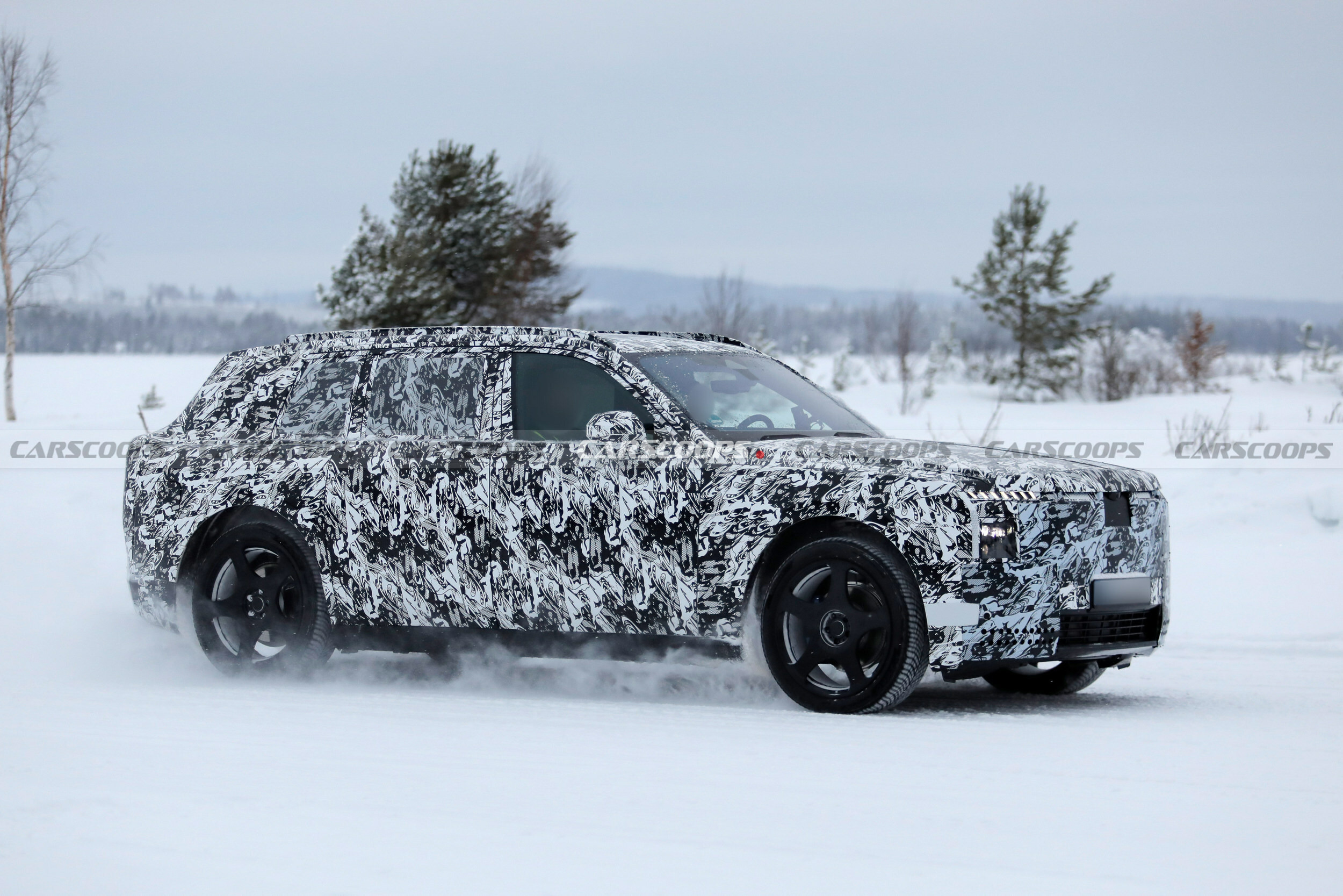 Rolls-Royce Cullinan EV 115 6