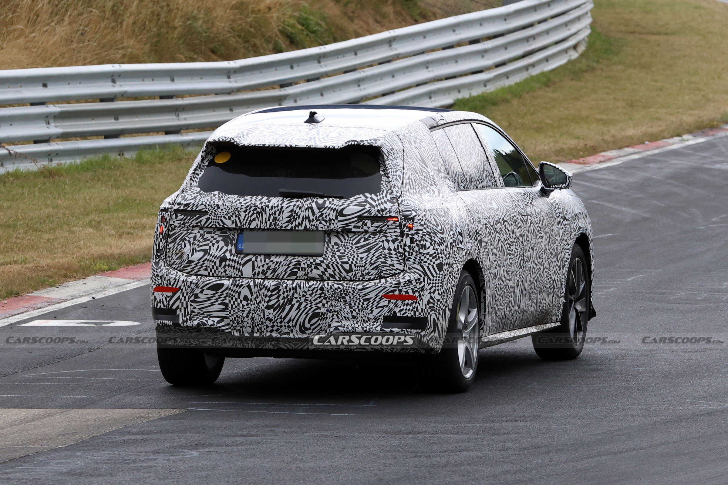 Skoda Vision 7S prototype 00017