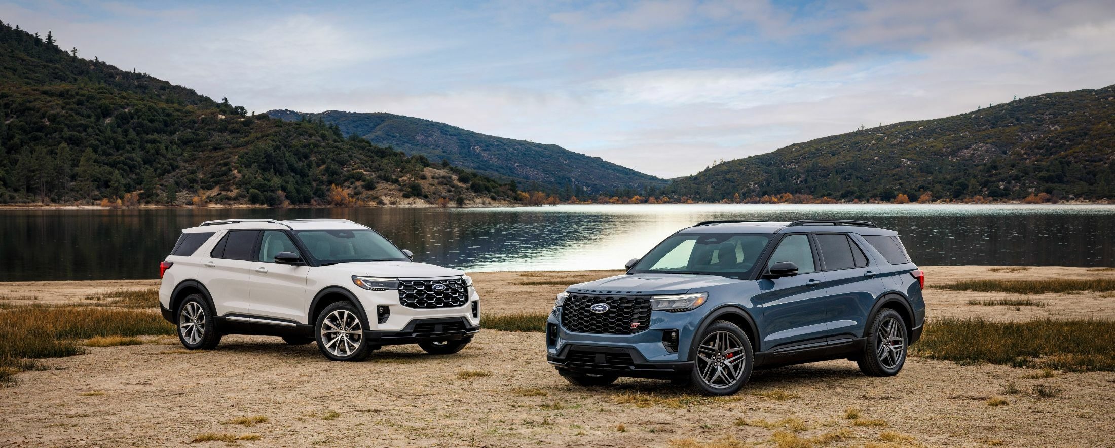 2025 Ford Explorer Platinum_2025 Ford Explorer ST