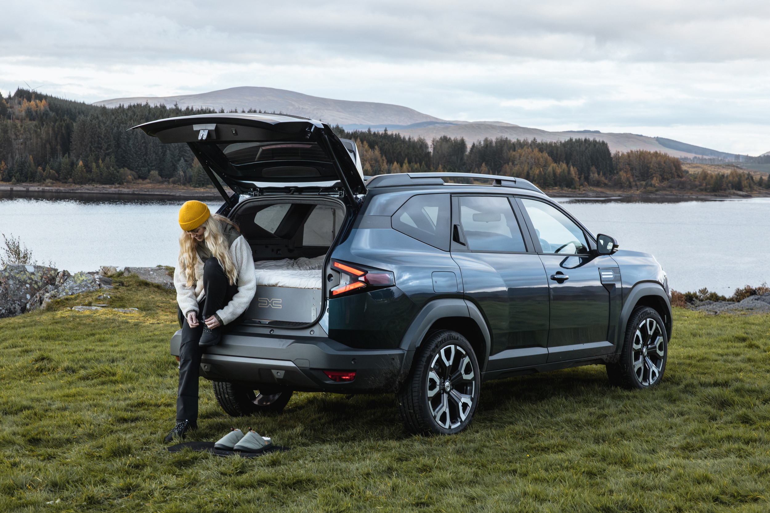 Dacia Bigster with Sleep Pack - Million Star Hotel (5)