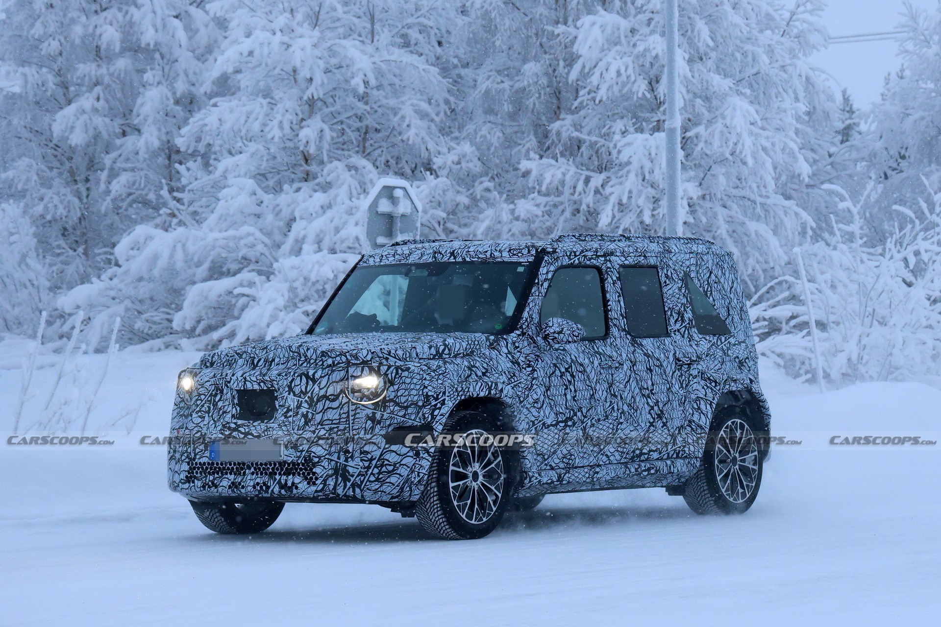 Mercedes-Benz Baby G-Class Scoop - 3