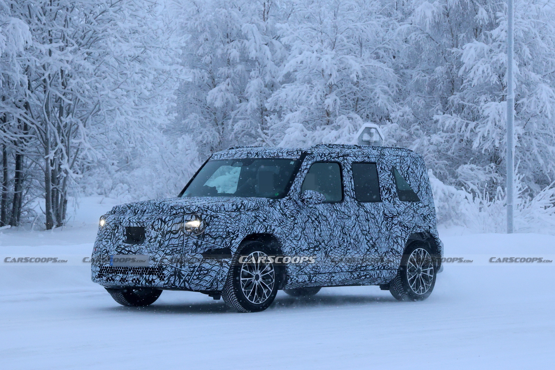 Mercedes-Benz Baby G-Class Scoop - 4