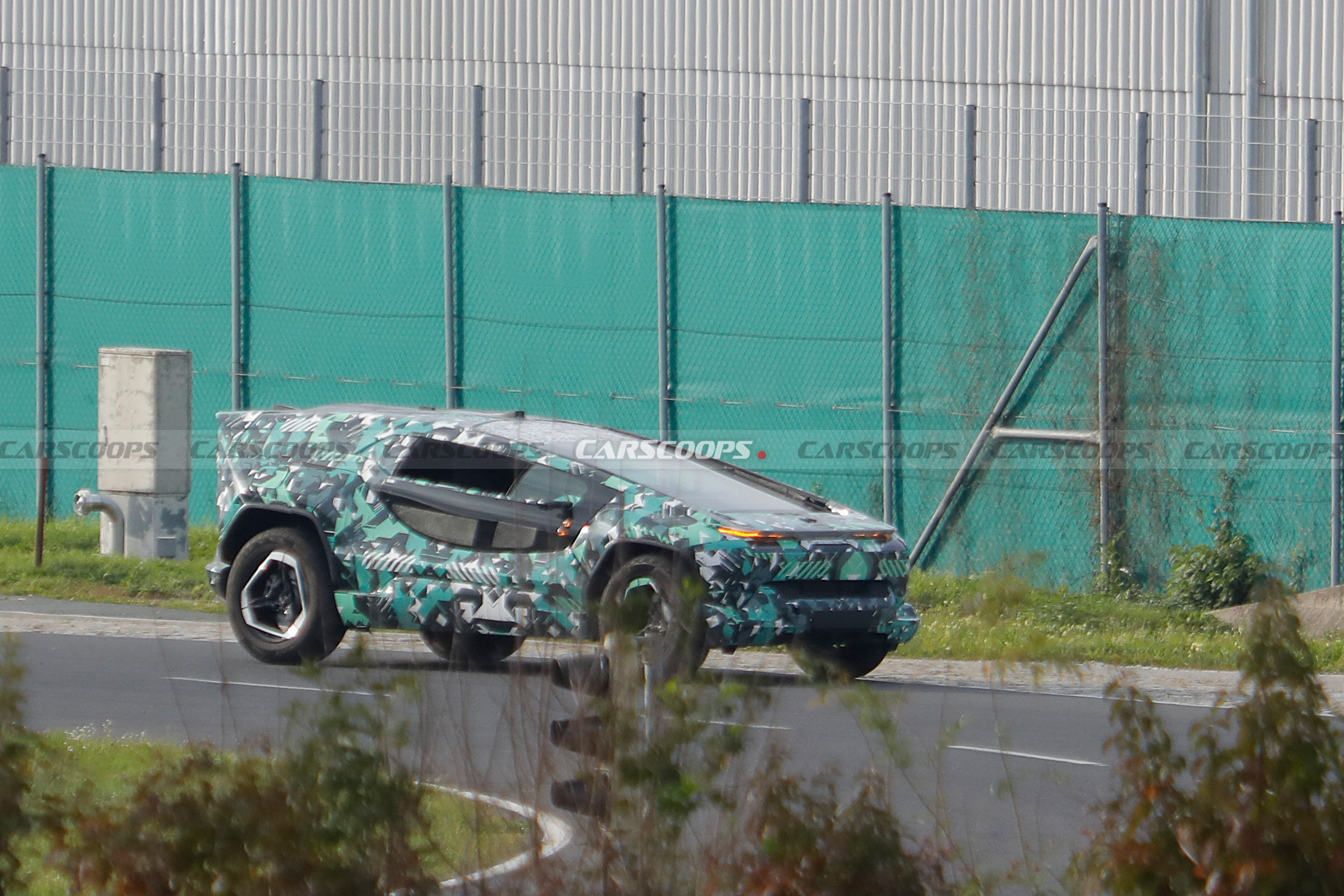 Ceer SUV 0107 4