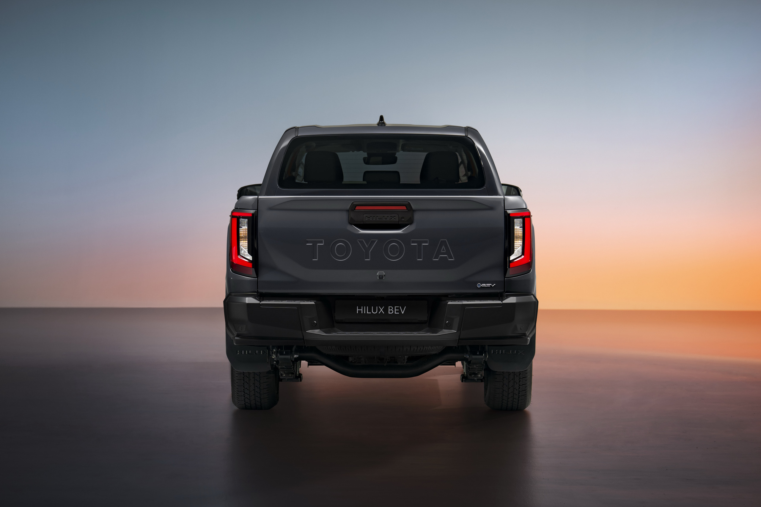 2026-TOYOTA-Hilux-BEV-HERO-8