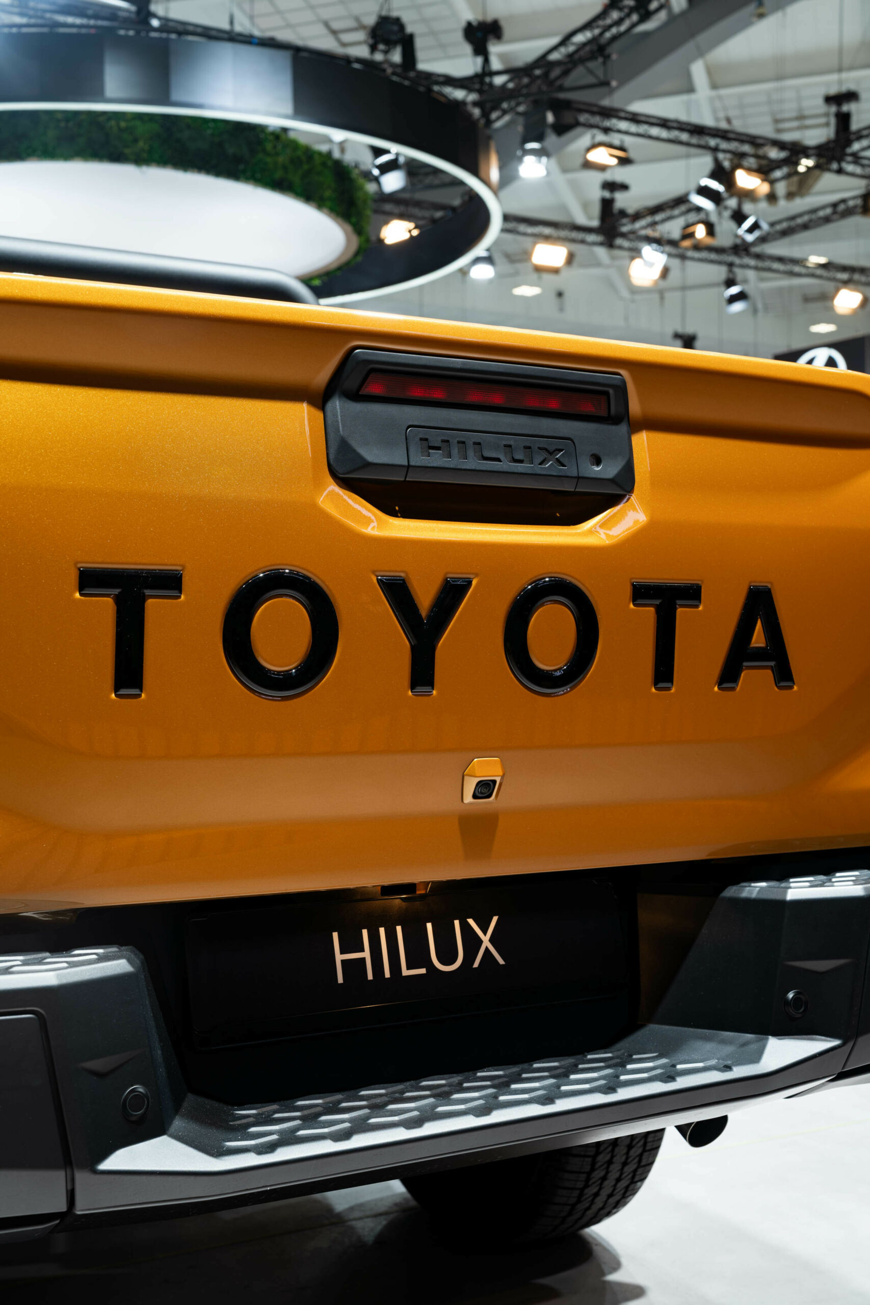 2026 Toyota Hilux 00024