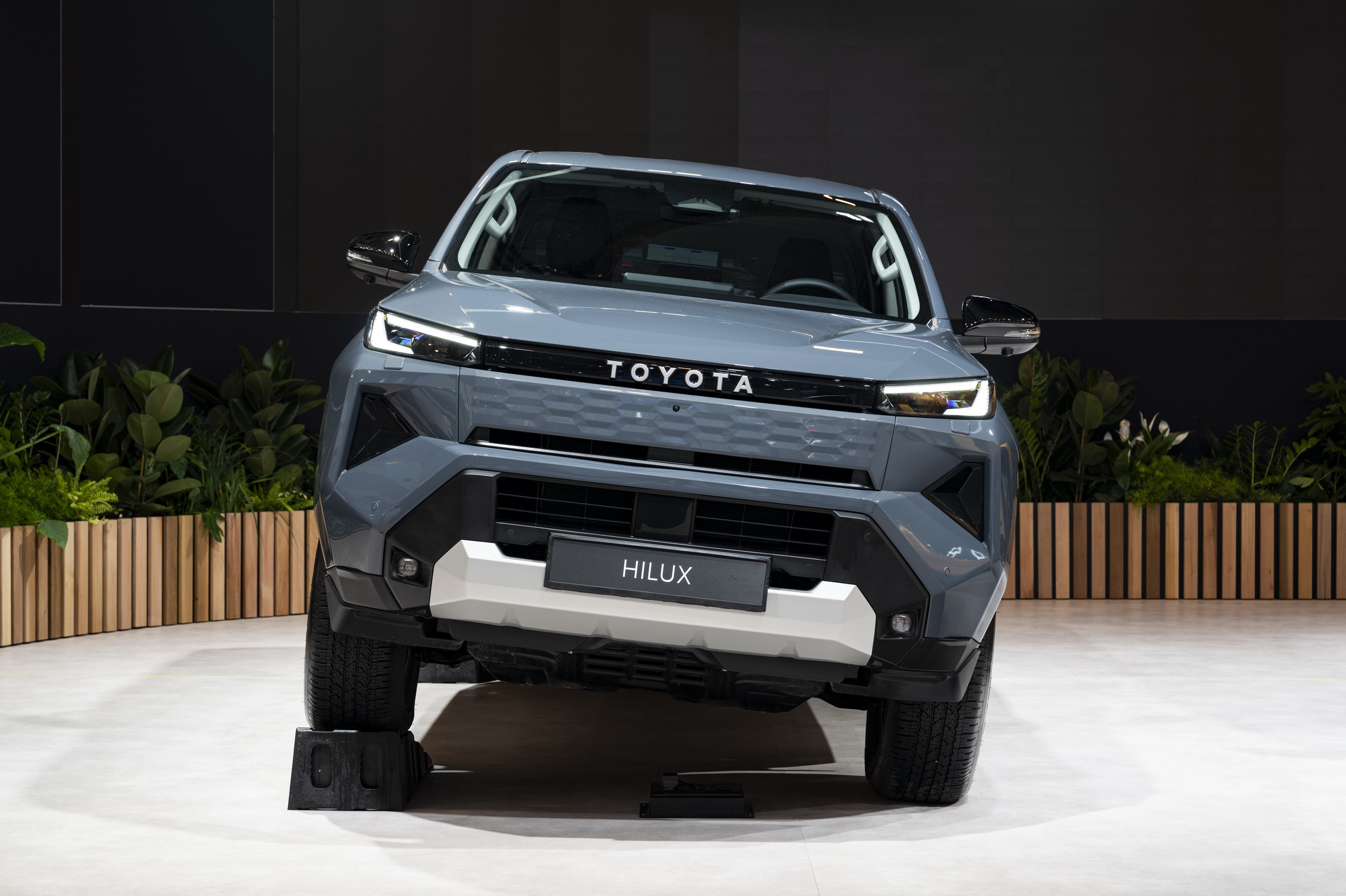 Hilux-BEV-2026_002
