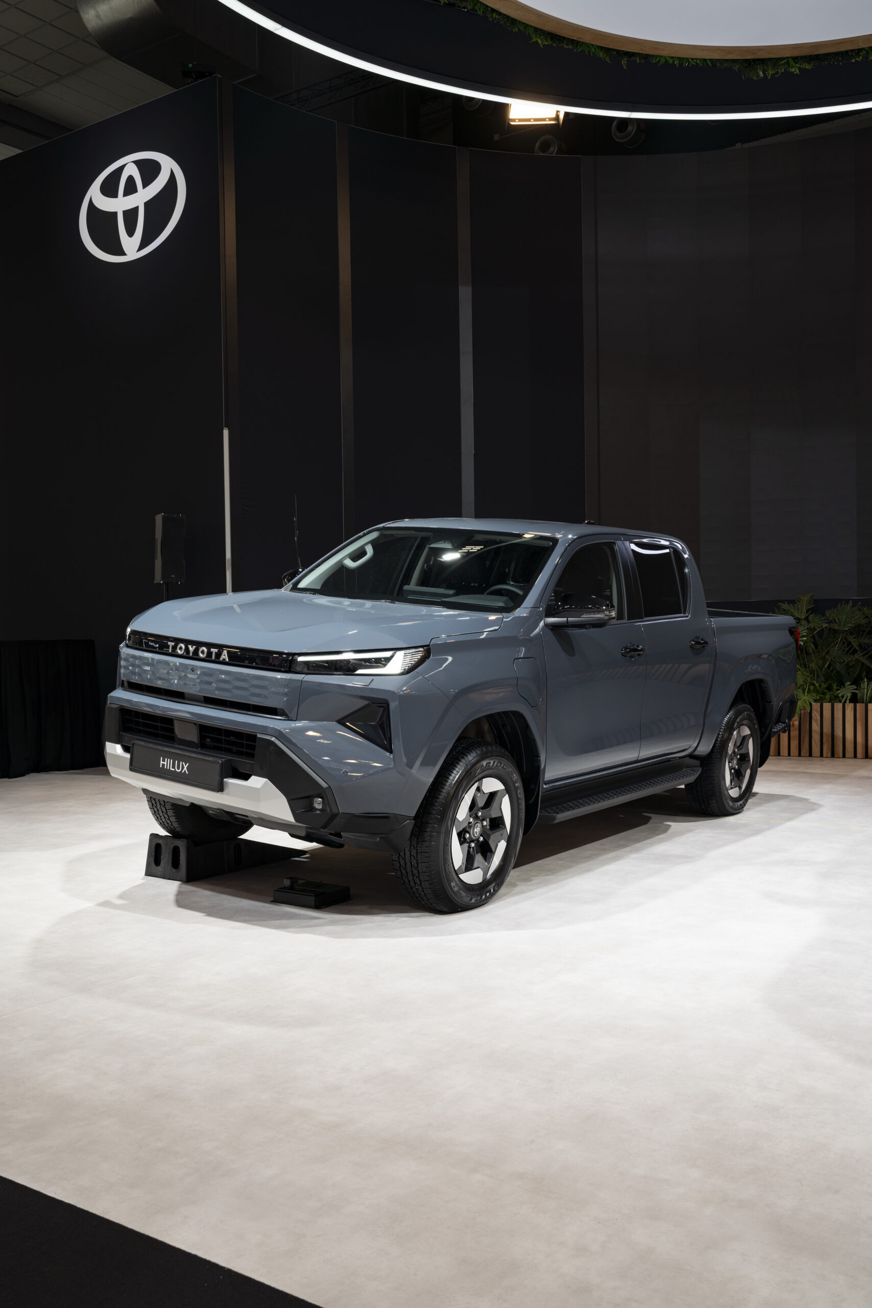 Hilux-BEV-2026_004