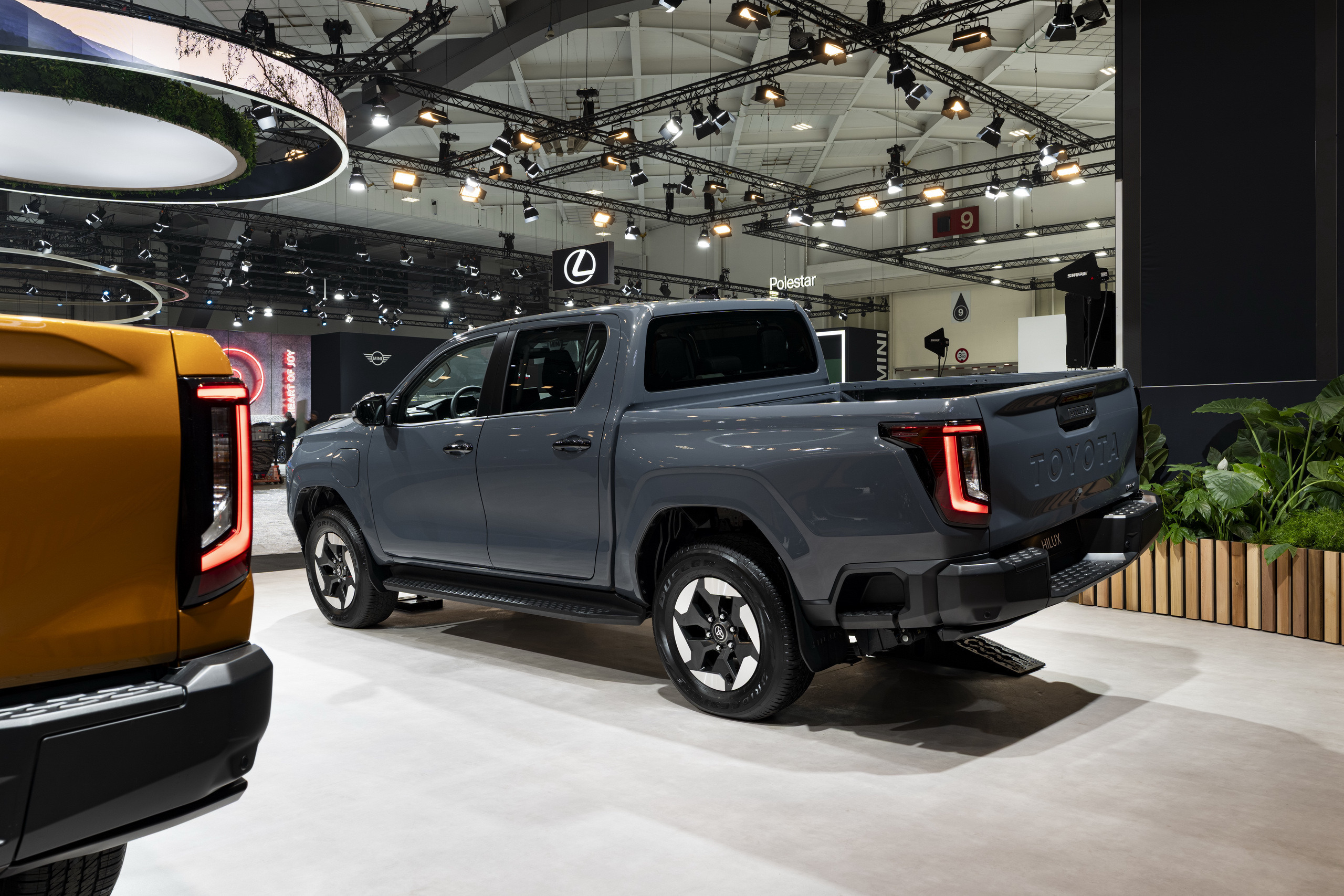Hilux-BEV-2026_005
