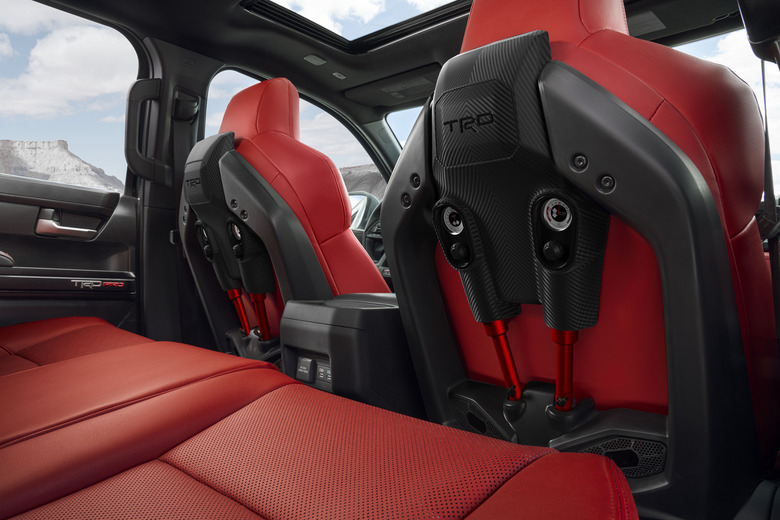 2025_Toyota_Tacoma_TRD_Pro_IsoDynamic_Performance_Seat_001