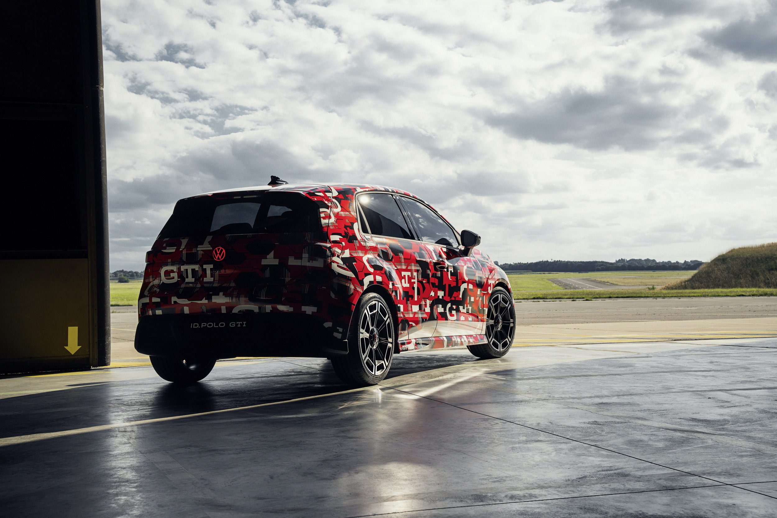 VW ID. Polo GTI Teaser (2)