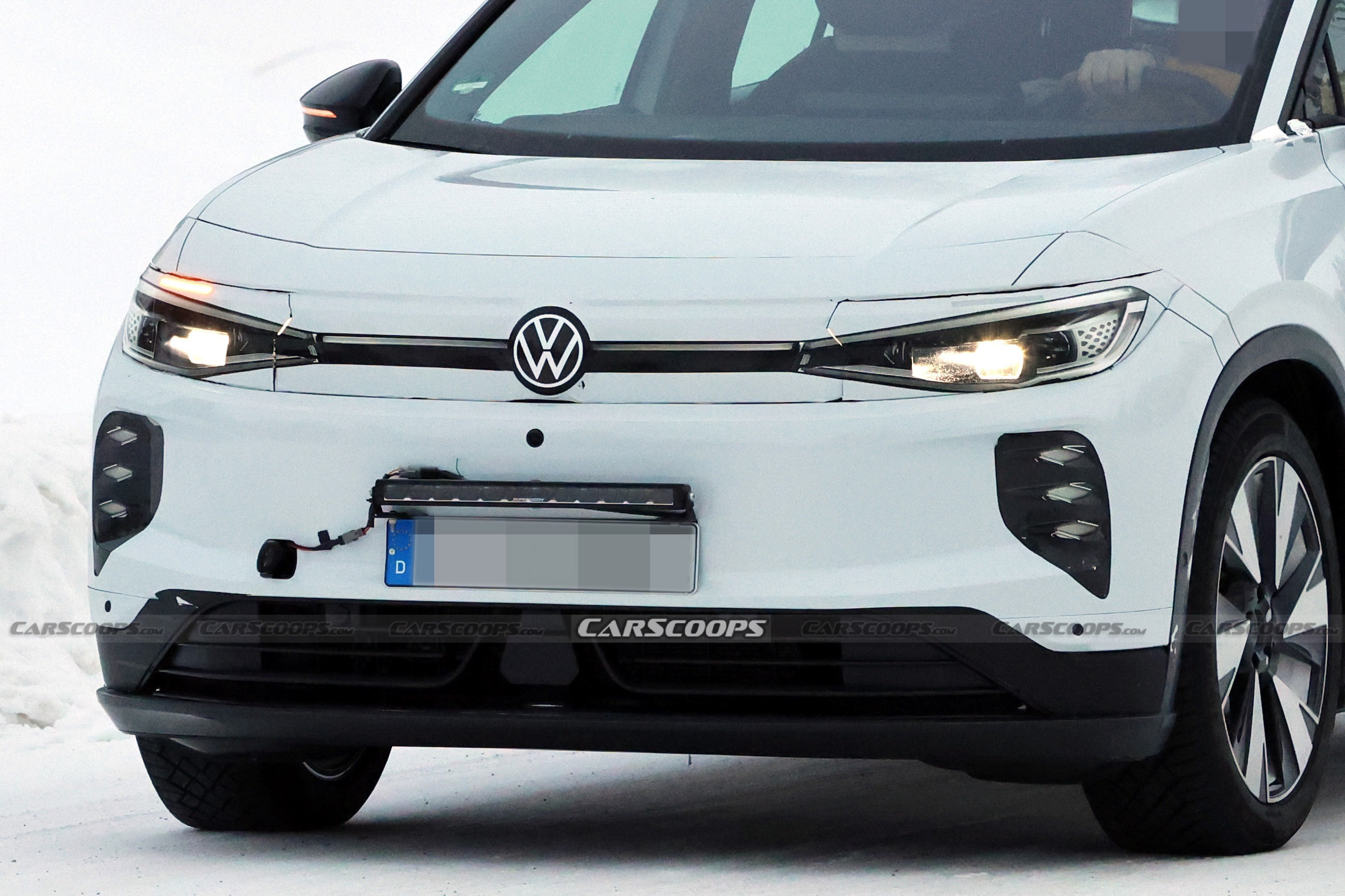 VW ID.4 facelift spy shots 00003