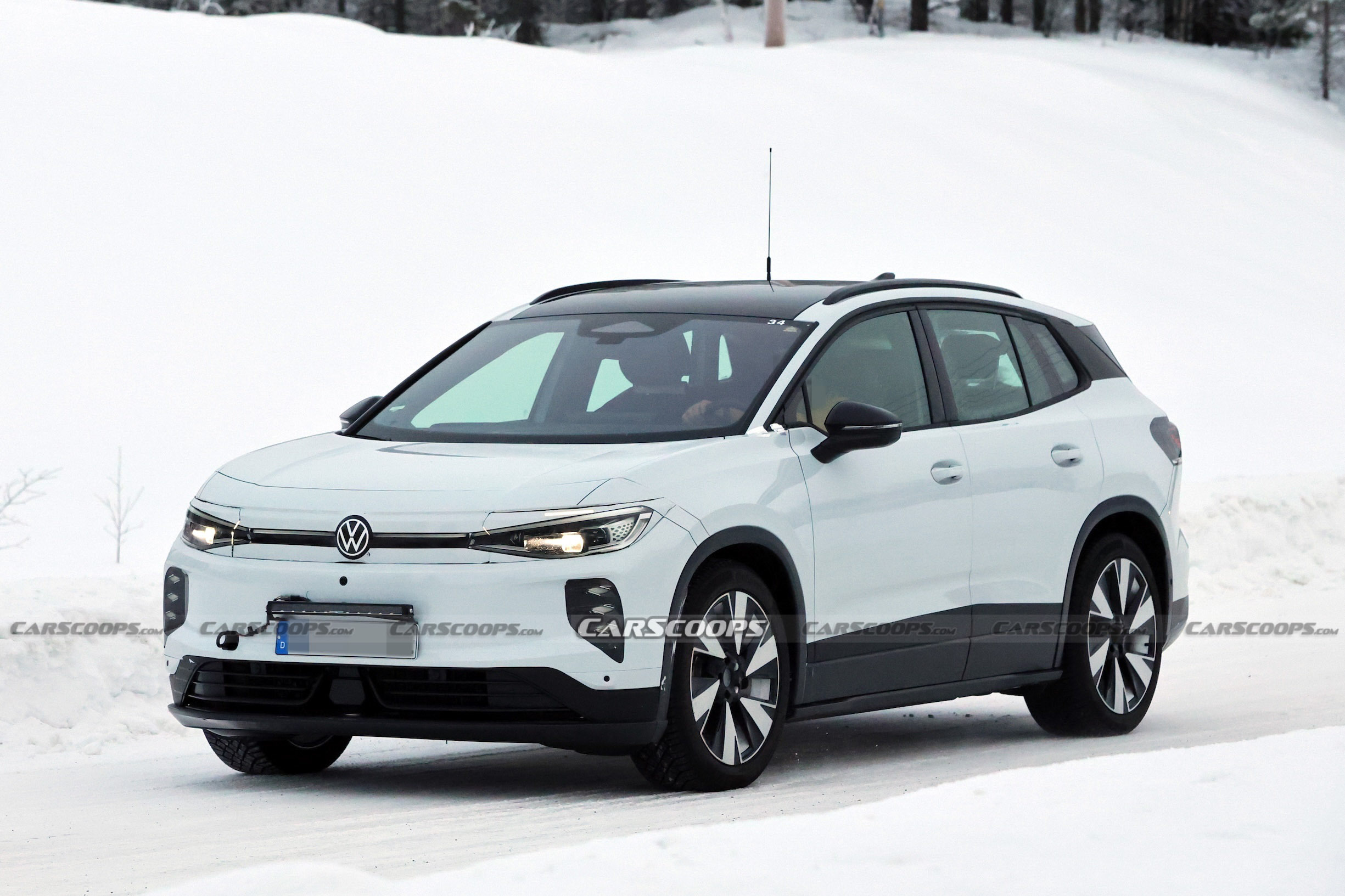 VW ID.4 facelift spy shots 00008