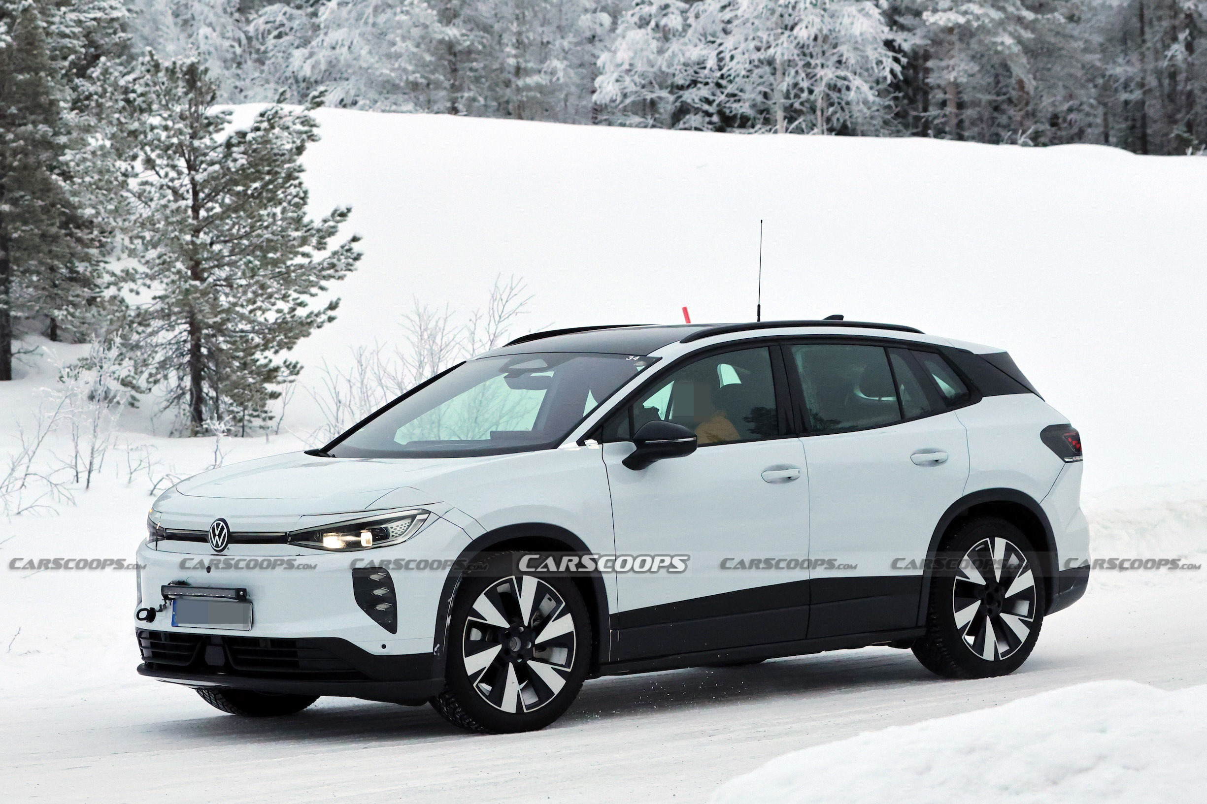VW ID.4 facelift spy shots 00013