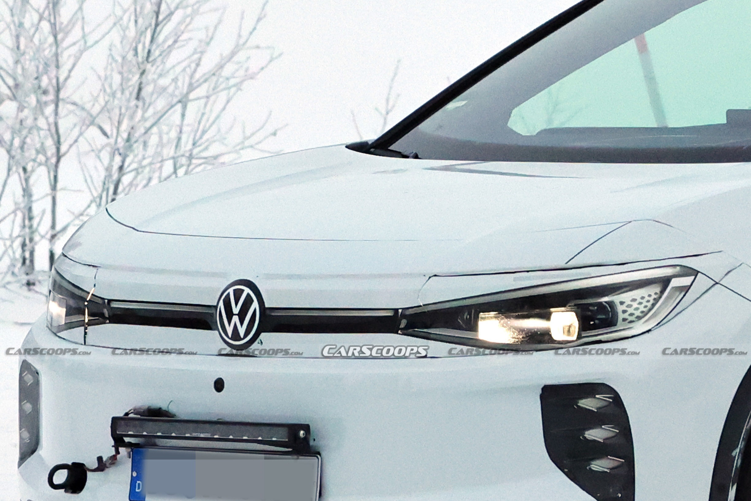 VW ID.4 facelift spy shots 00011