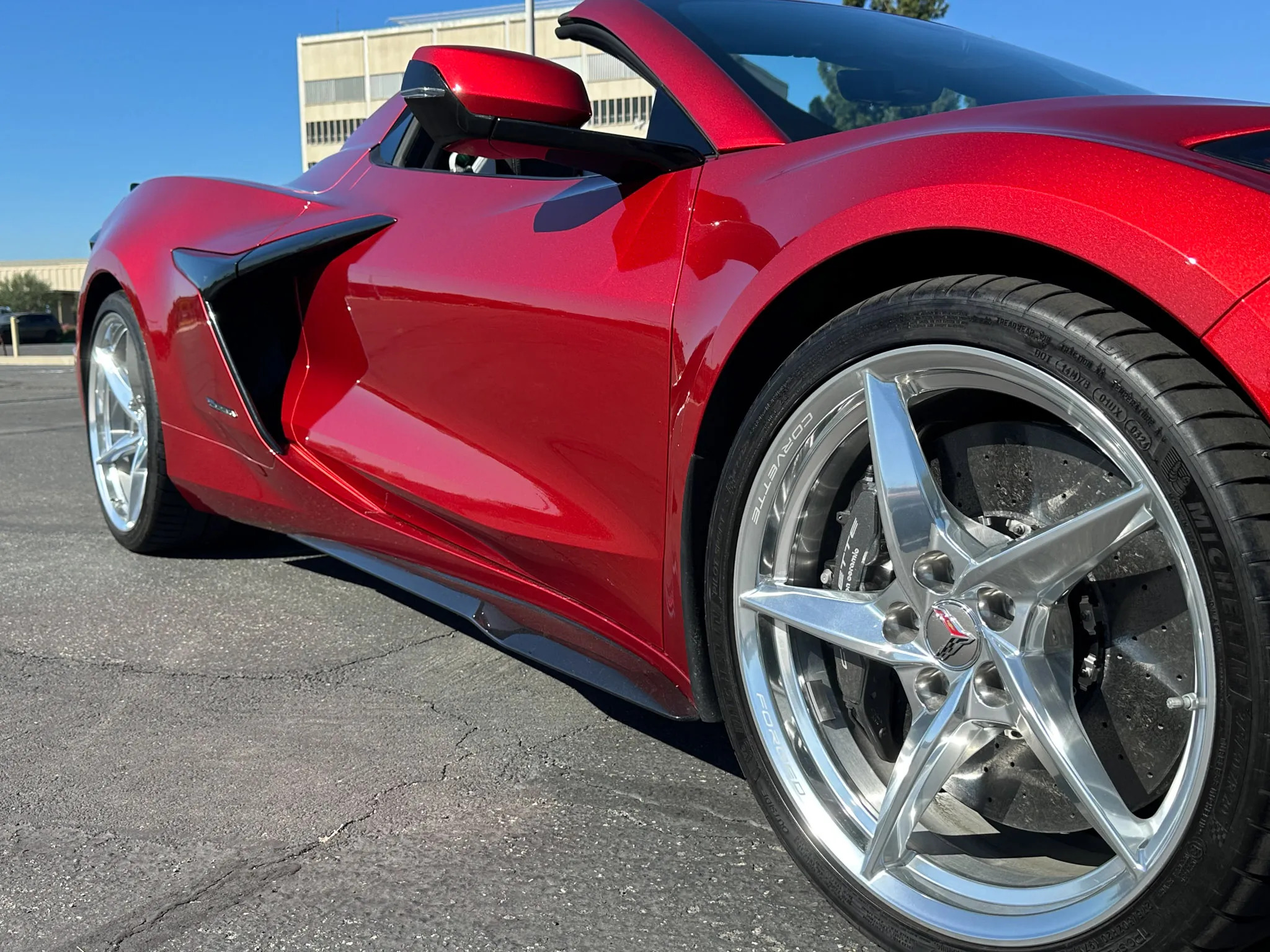 Chevy Corvette E-Ray Auction Result - 32
