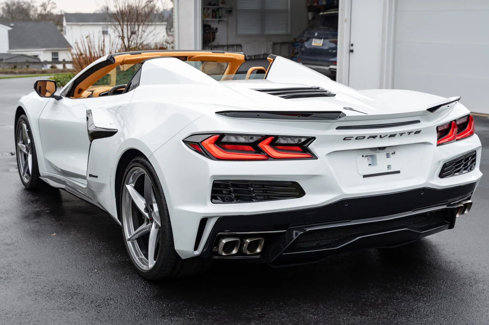 Chevy Corvette E-Ray Auction Result - 6