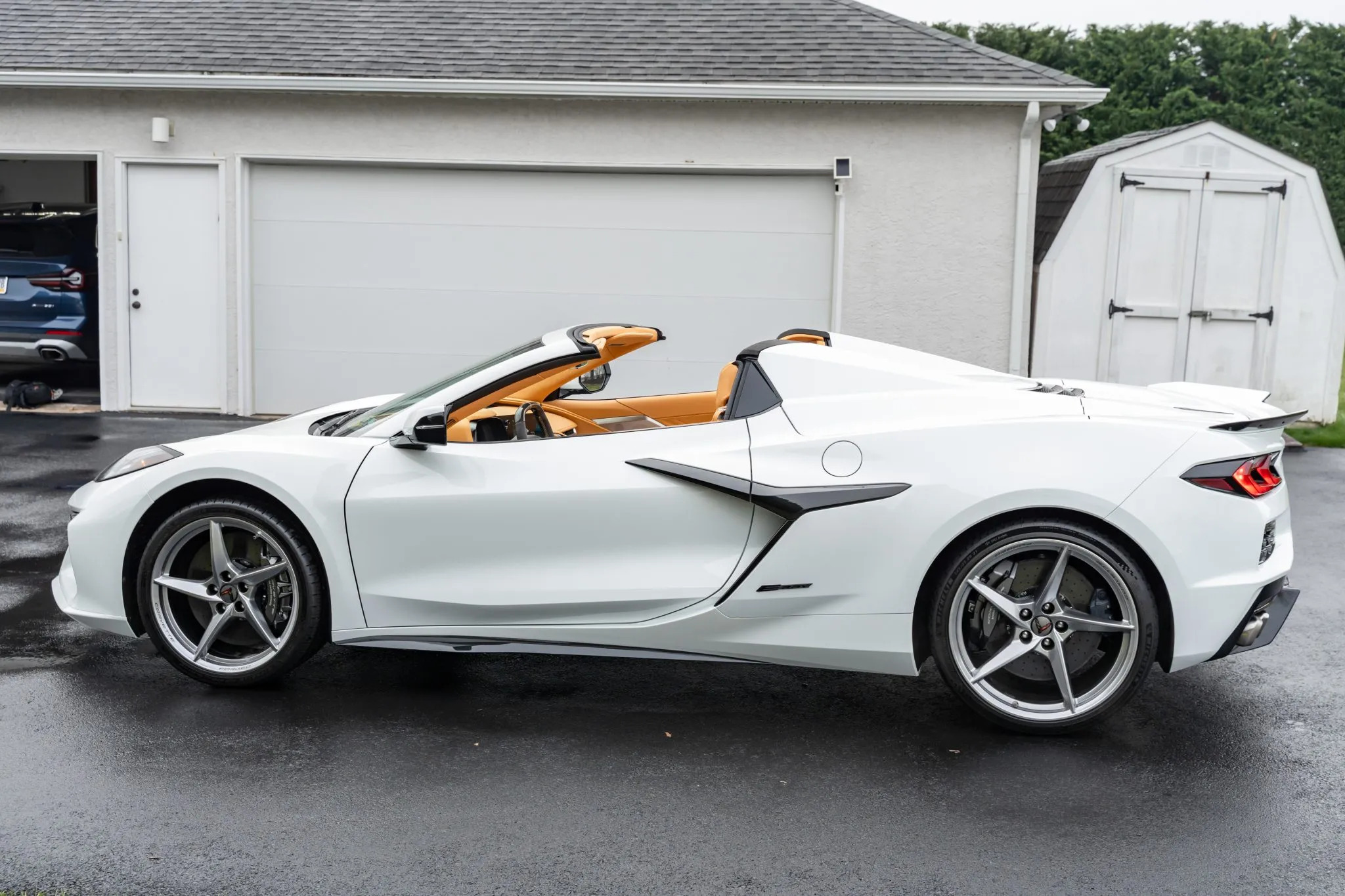 Chevy Corvette E-Ray Auction Result - 7